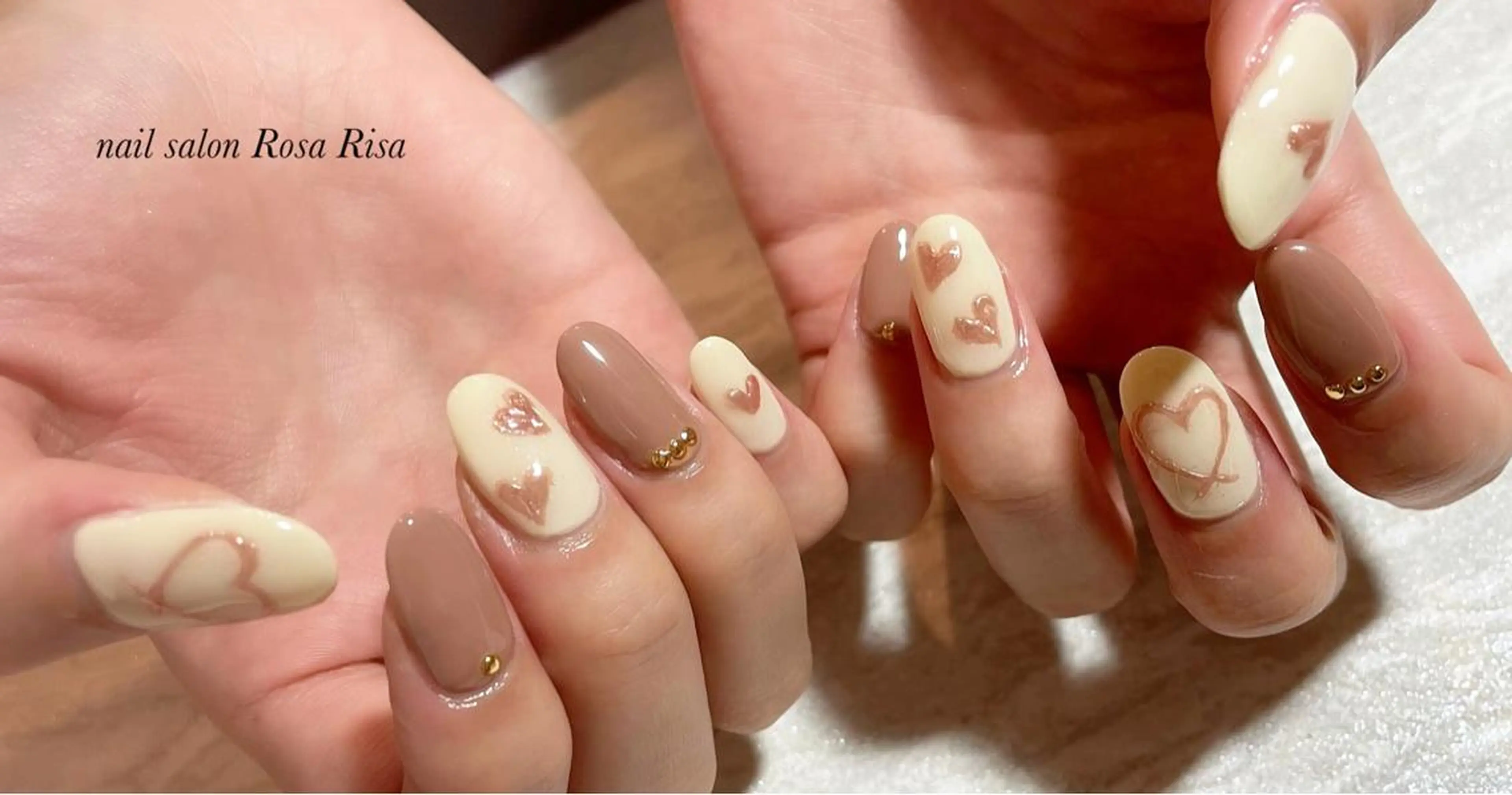 ミディアム ネイル ハート ハンドネイル ネイルスタジオ シェイクユアハンズのネイルデザイン