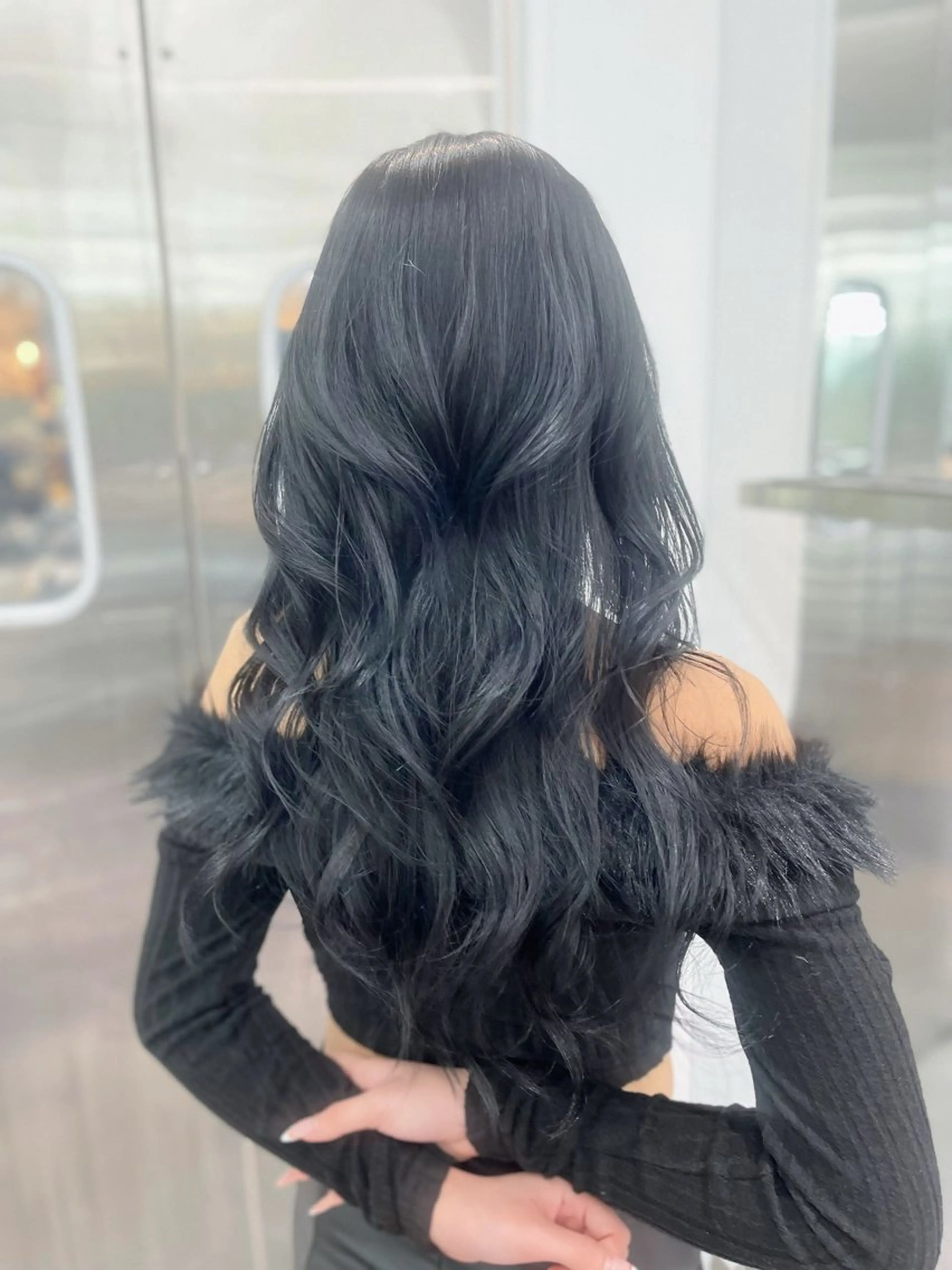 ロングヘア限定❗️韓国レイヤーカット＋スペシャルトリートメント（カラーの場合¥3000）の写真