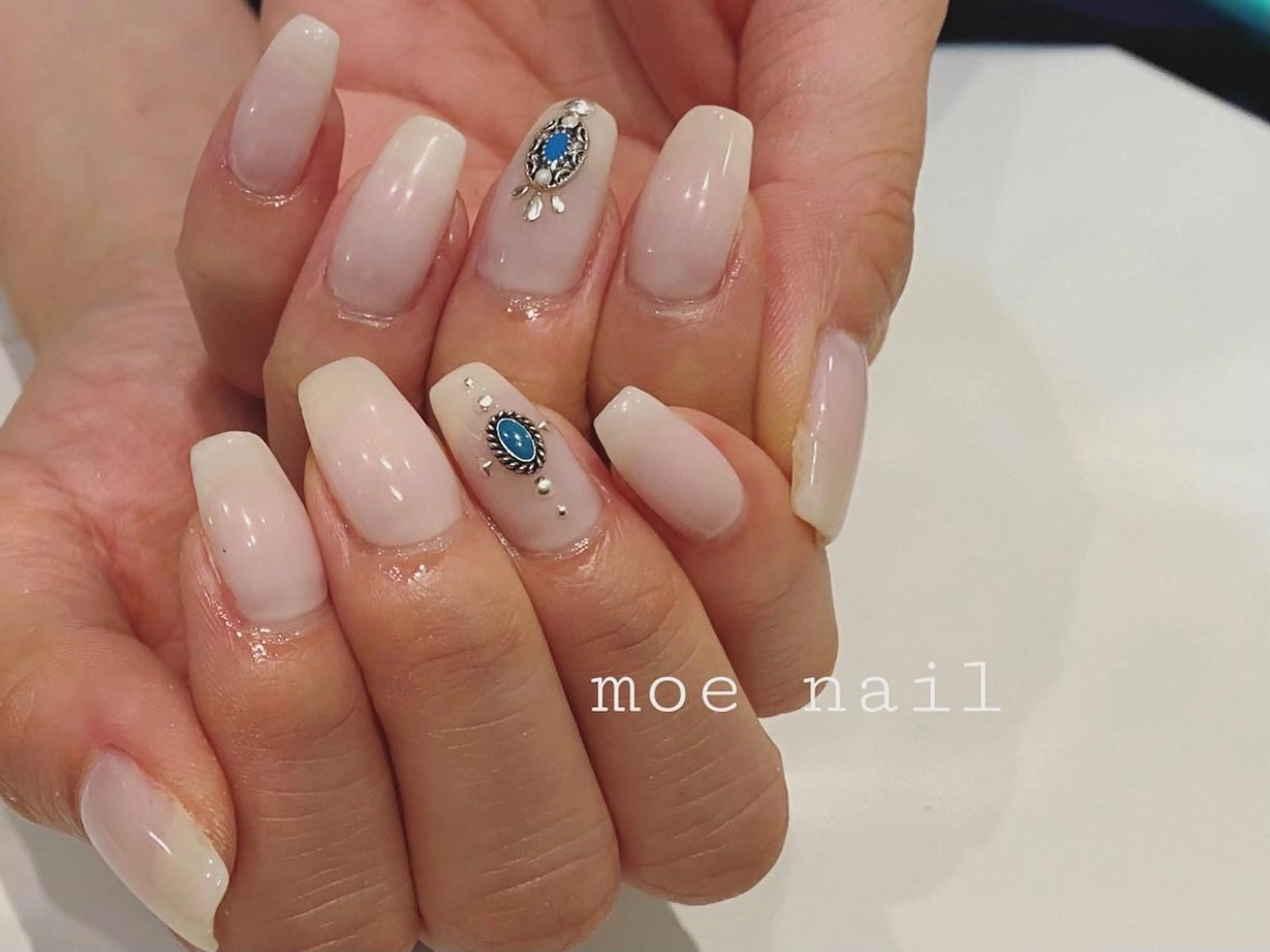 ネイル Nail Salon Coffret西中島店所属・coffret　酒井 萌のネイルデザイン