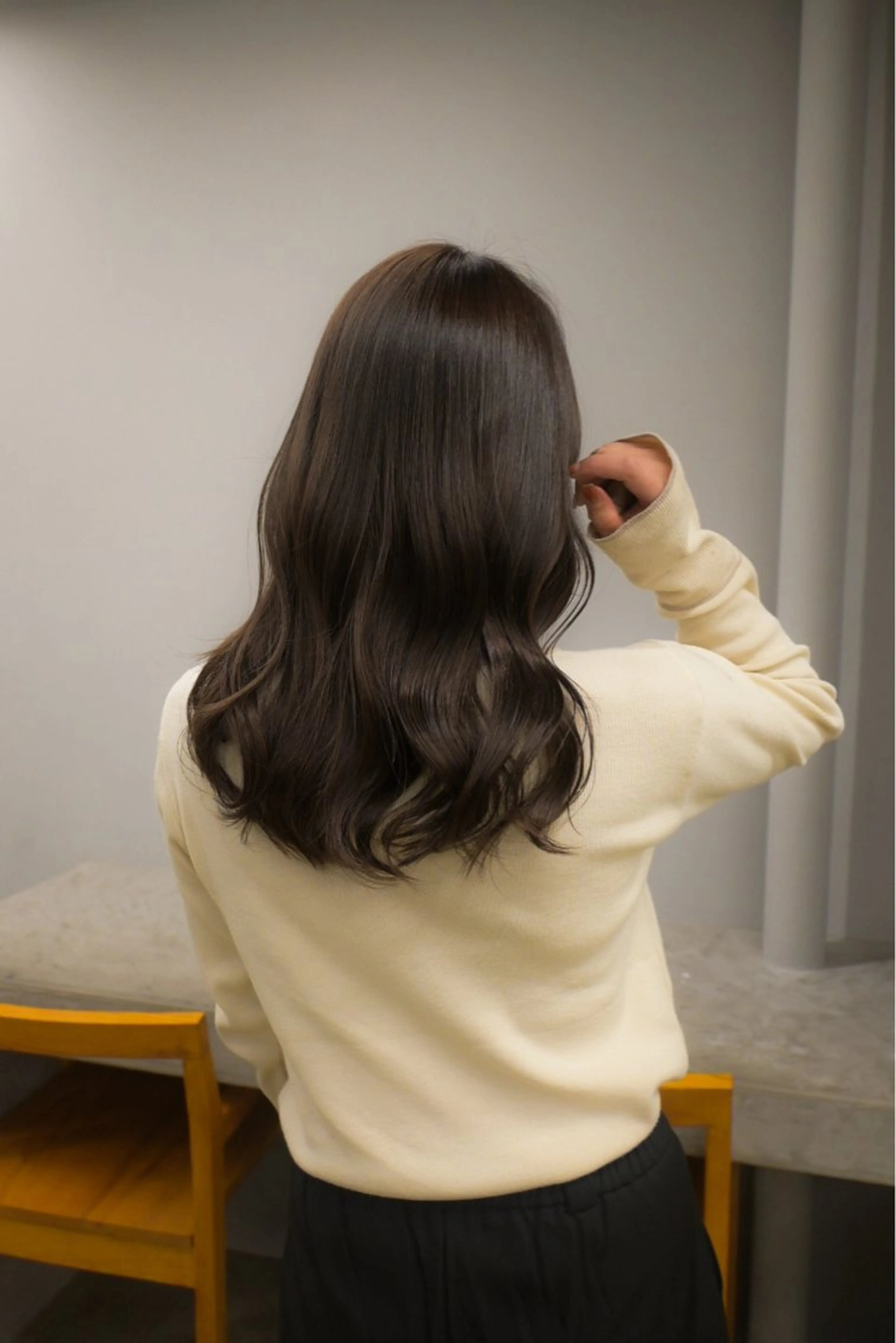 ミディアム カラー 日南乃/柔らか ブラウンカラーのヘアスタイル