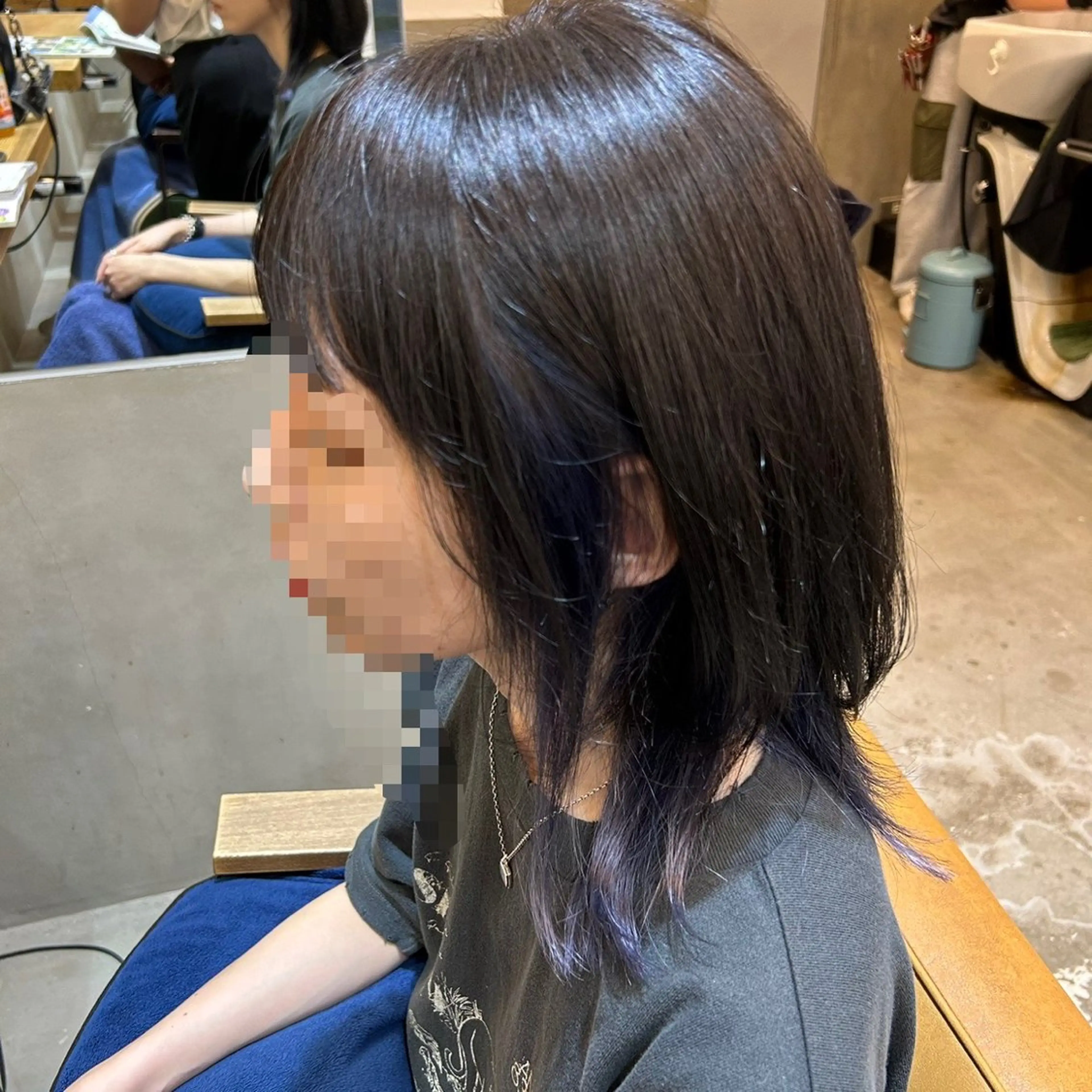 ミディアム カラー カット ヘアカラー トリートメント 若狭 彩花のヘアスタイル