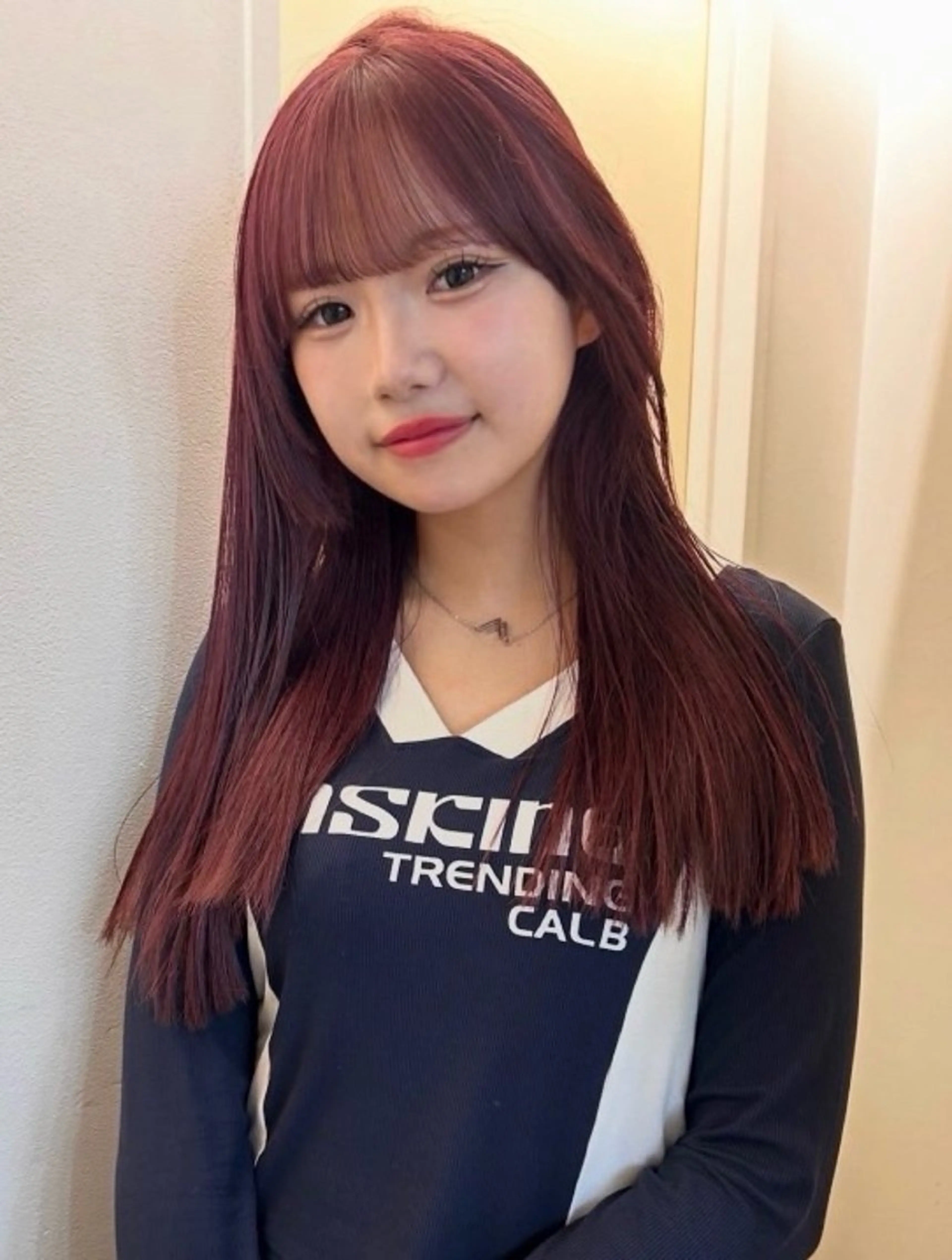 ミディアム カラー ヘアカラー 🌟暖色系ハイトーン 🌟AIのヘアスタイル