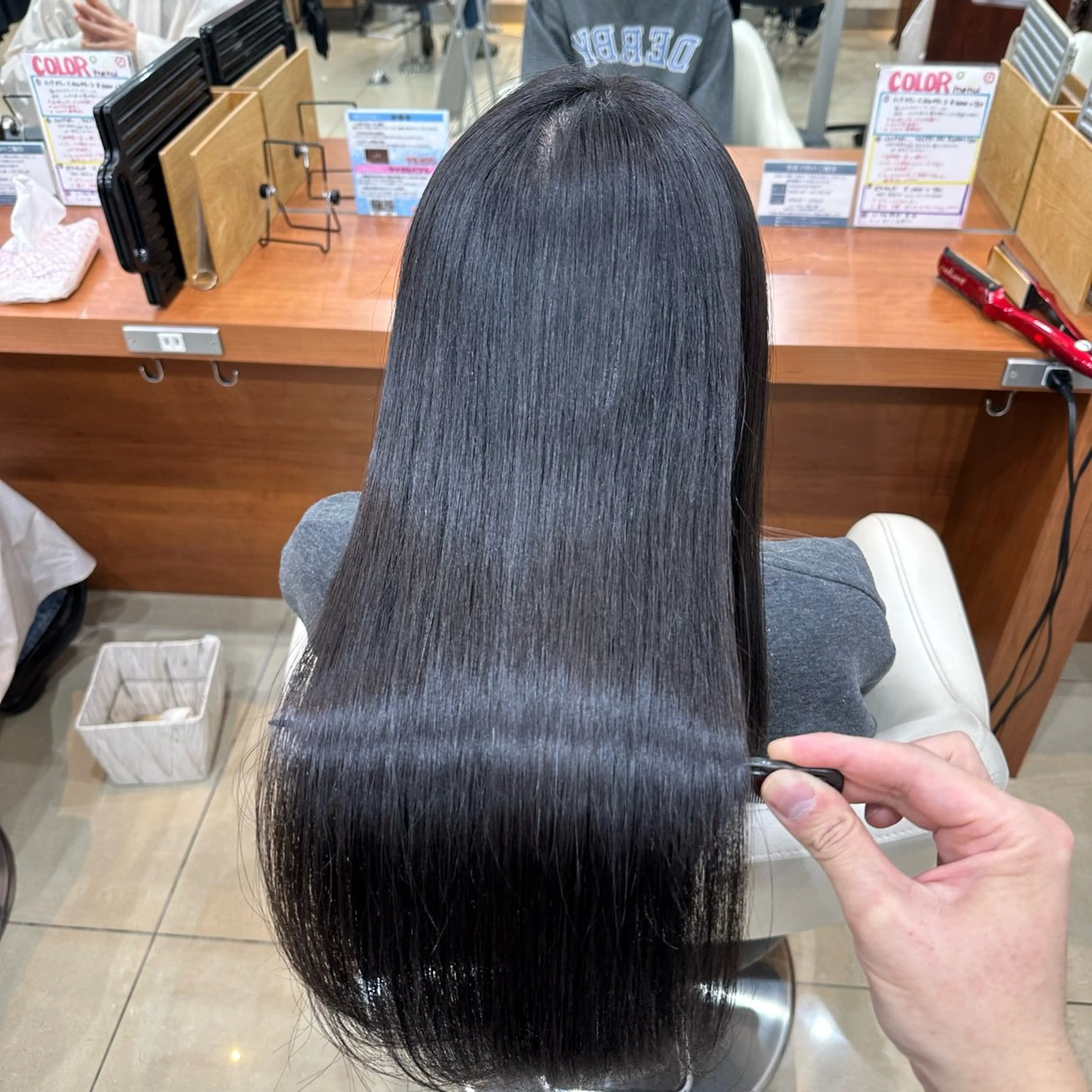 ロング カラー ヘアカラー トリートメント 立石音羽 🪐のヘアスタイル