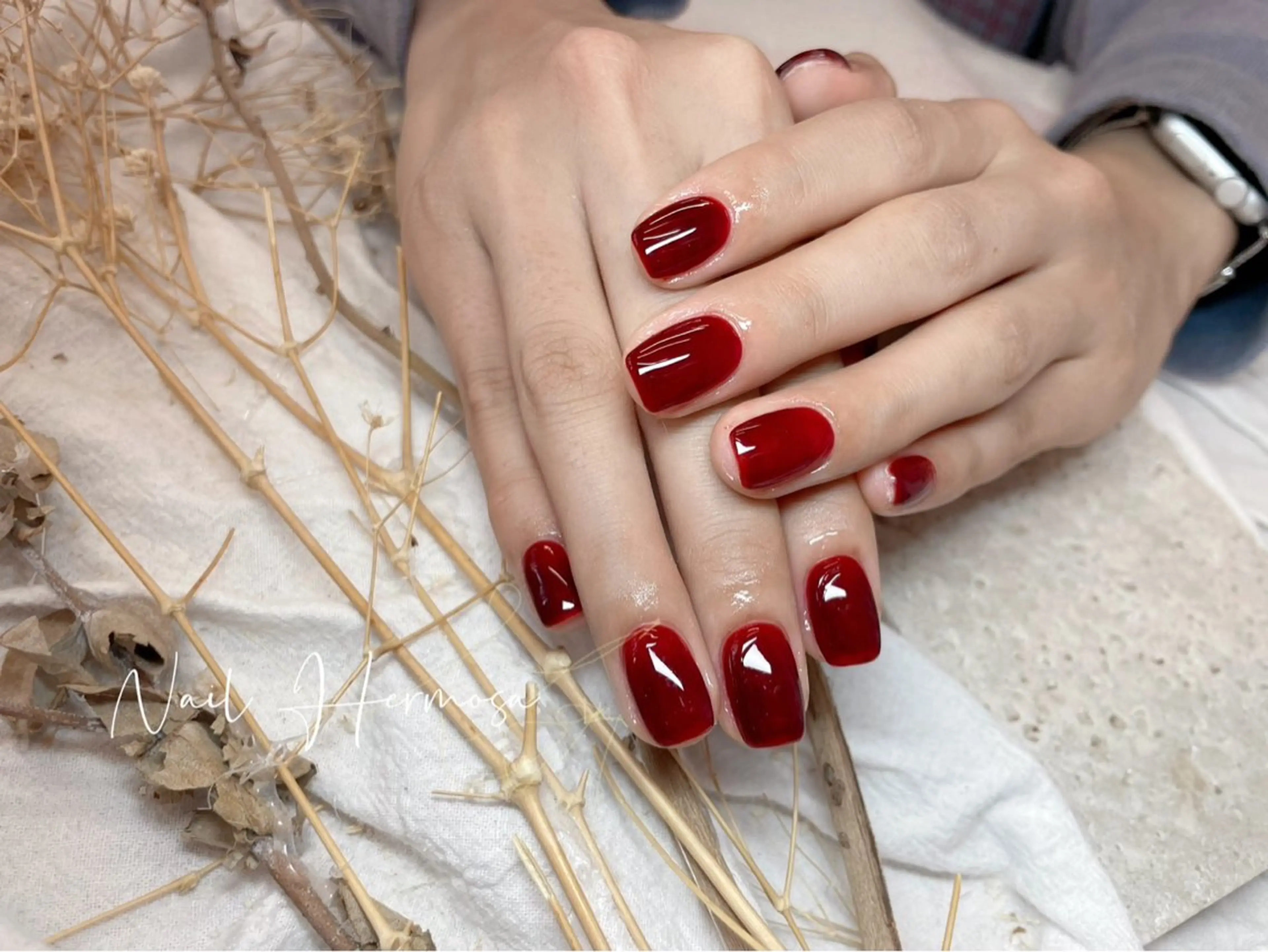 ネイル 長さ出し フラッシュネイル フットネイル ジェルネイル マグネットネイル ハンドネイル エルモサ YURIKAのネイルデザイン