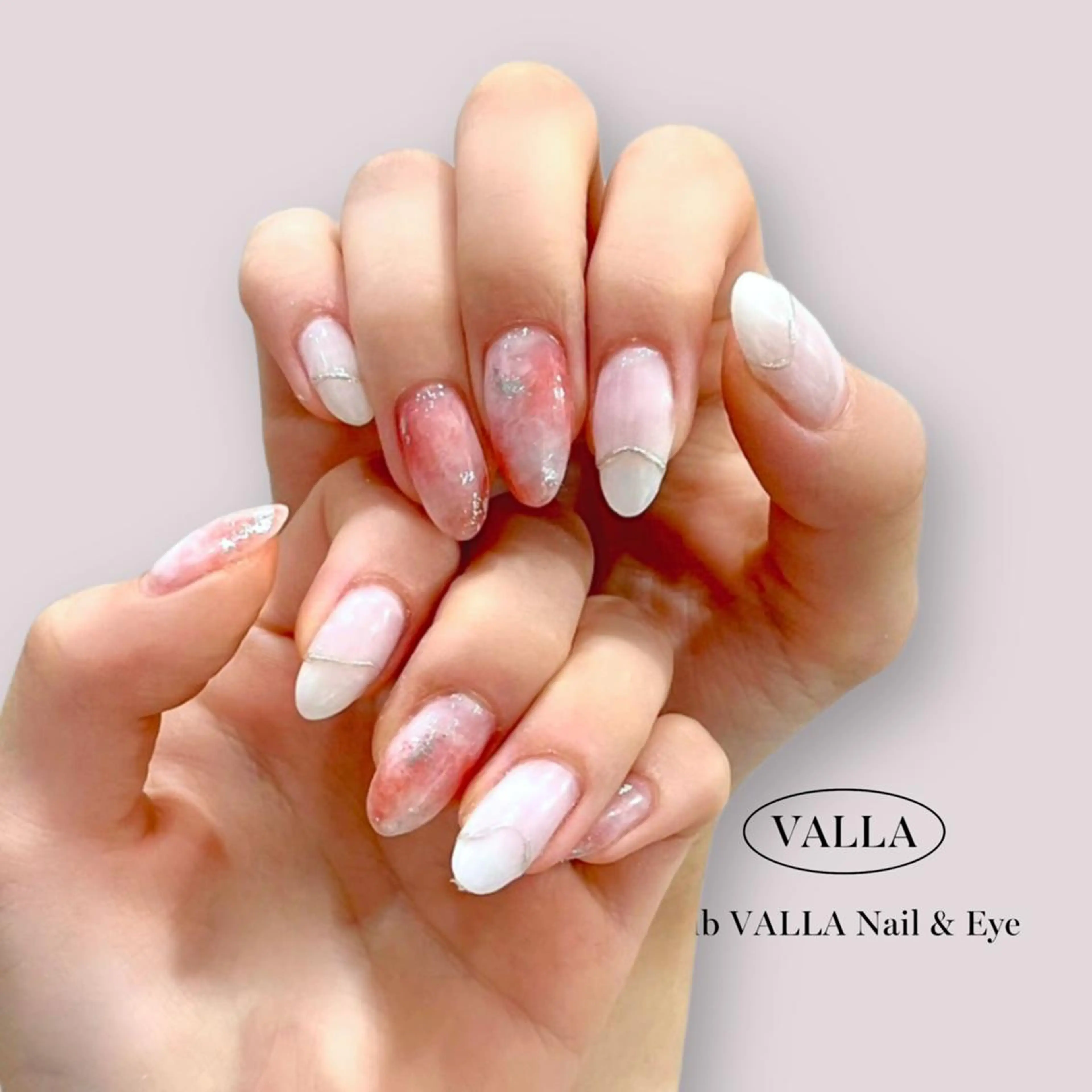 ネイル アートネイル 大理石ネイル(マーブル) ワンカラーネイル LIB VALLA Yuri🍭🖤のネイルデザイン