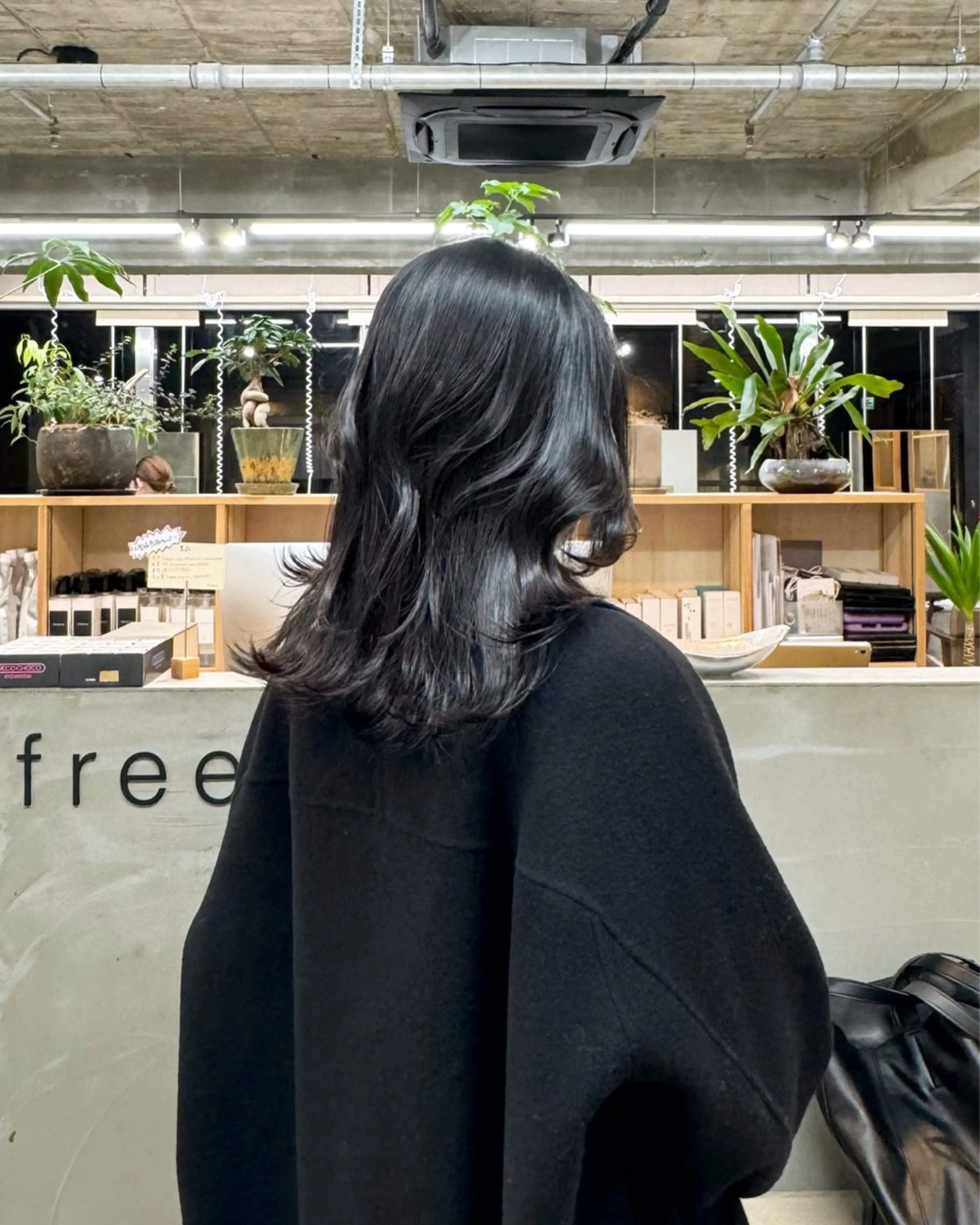 セミロング 韓国風ヘア レイヤーカット 茜璃/ブリーチカラー /レイヤーカットのヘアスタイル