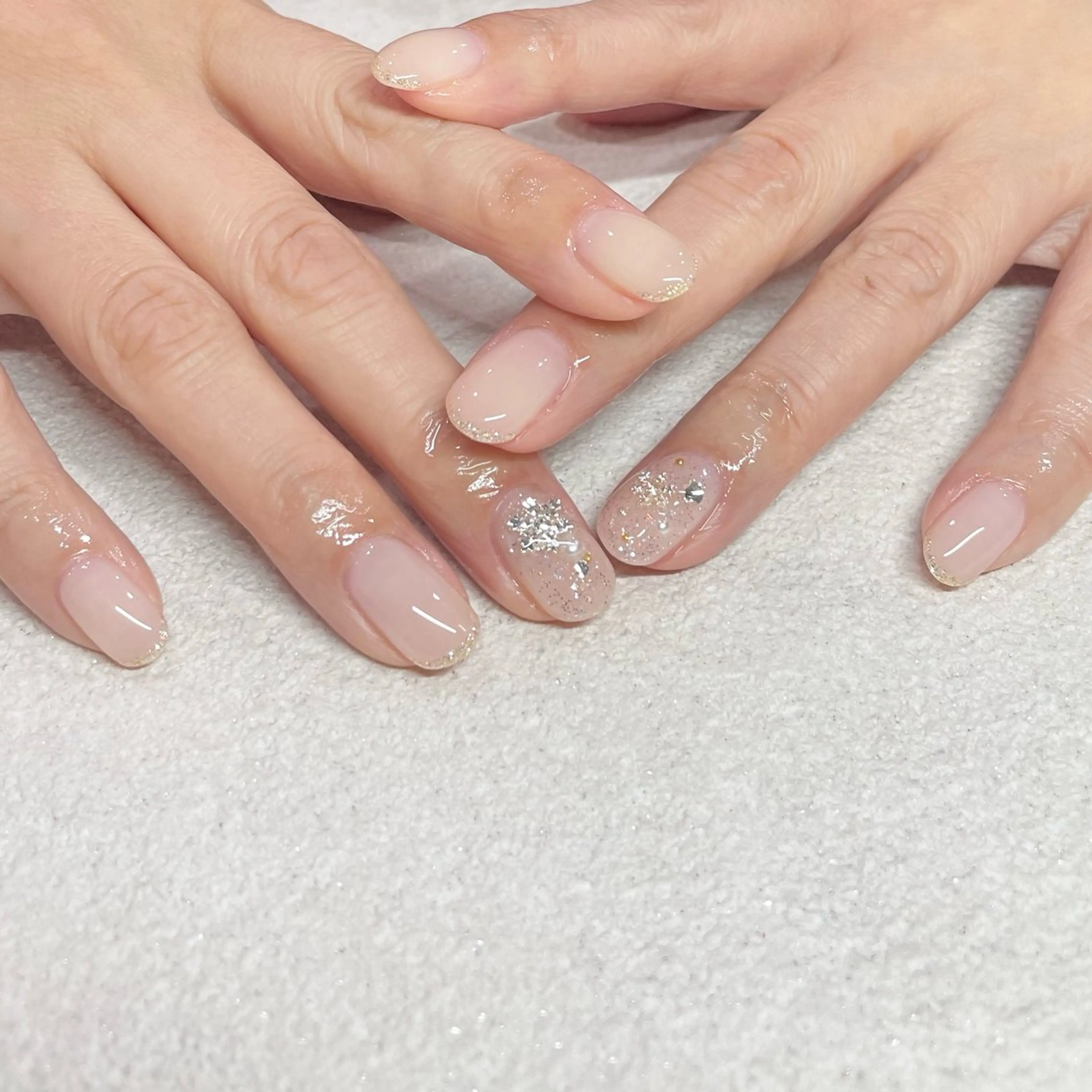 ネイル パラジェルサロン 大人女性が通うサロンのネイルデザイン