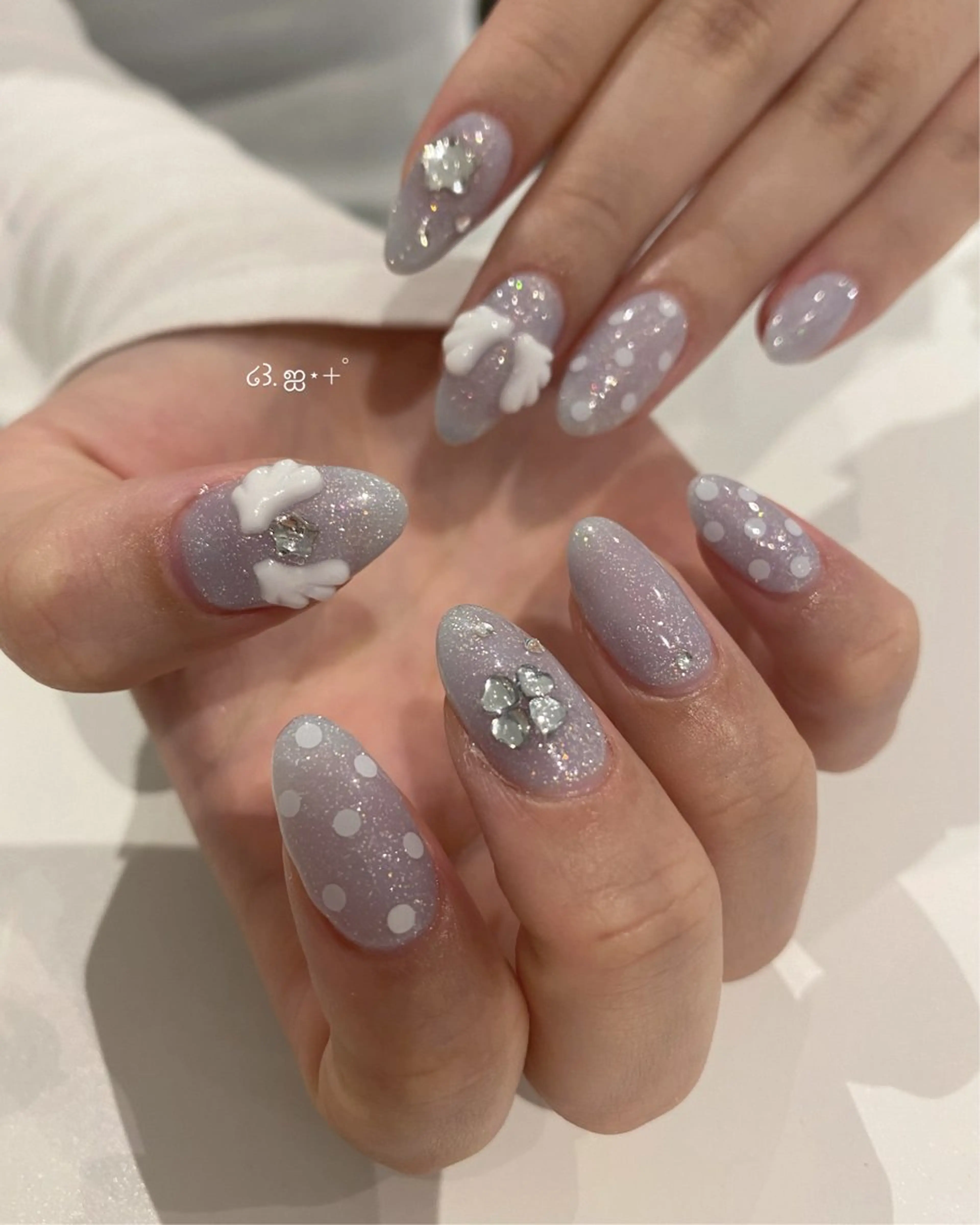 ネイル ドット 水色 ハンドネイル melty 表参道 sakiのネイルデザイン