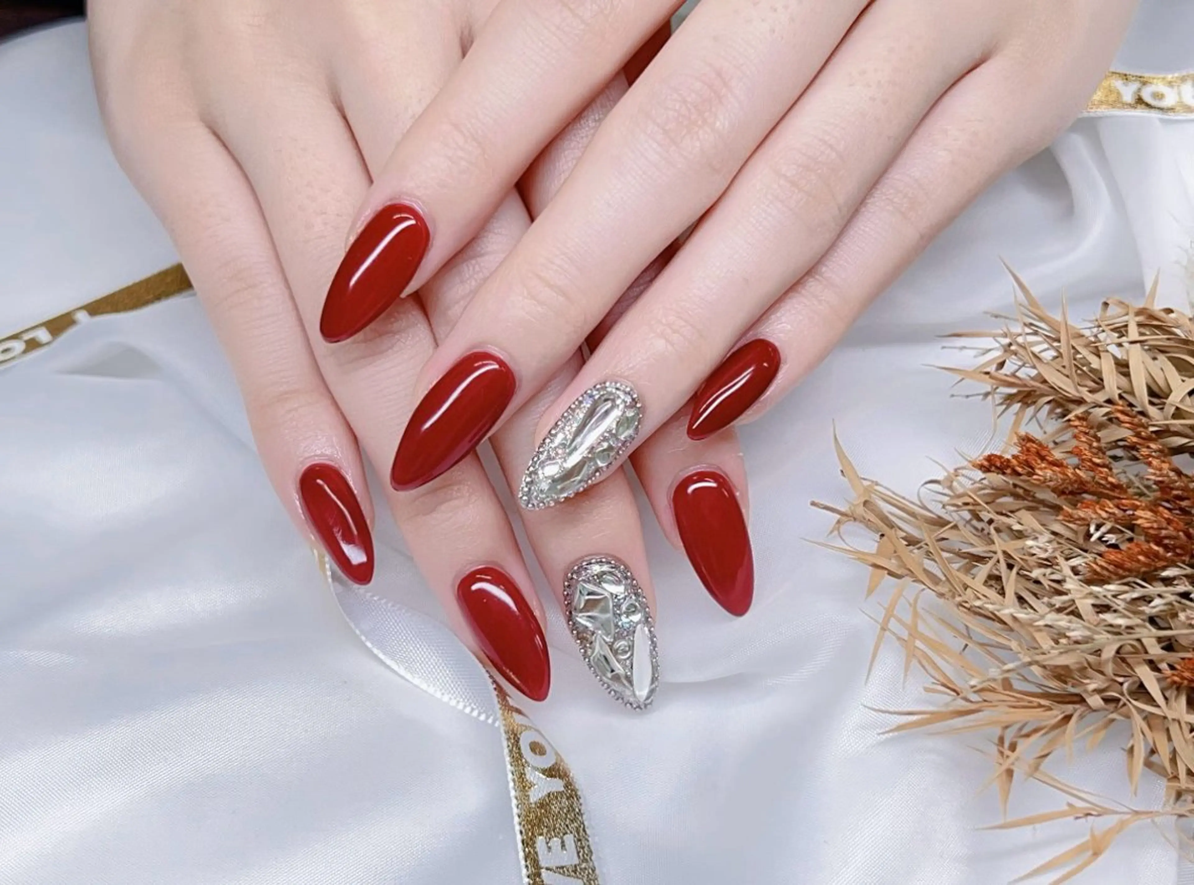 ネイル アートネイル チークネイル 長さ出し フラッシュネイル キラキラネイル ハンドネイル ハンドケア For you. Nail Salonのネイルデザイン