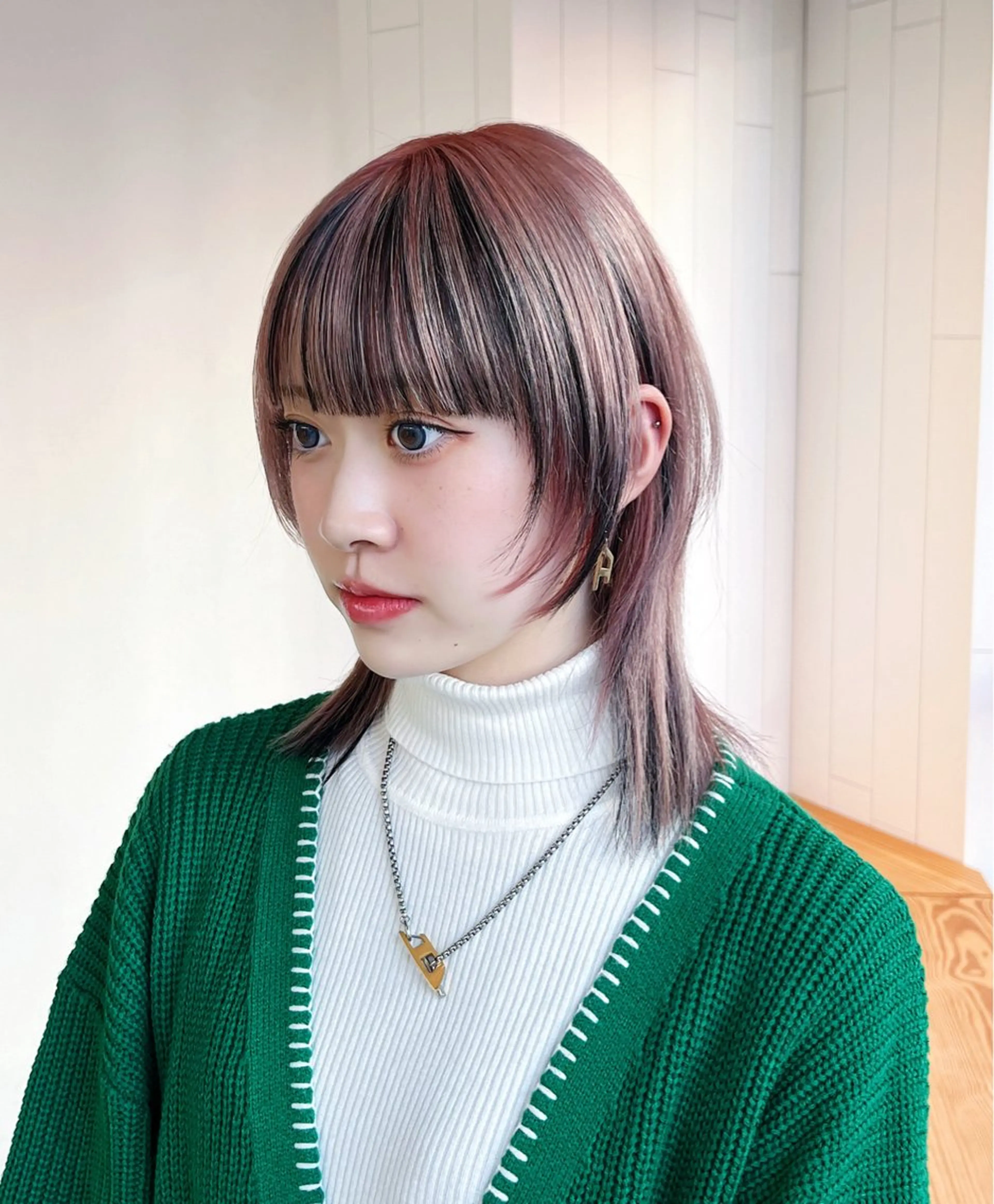 ミディアム カラー ウルフカット カット ヘアカラー トリートメント 池袋/ウルフ /AMATOKYOのヘアスタイル