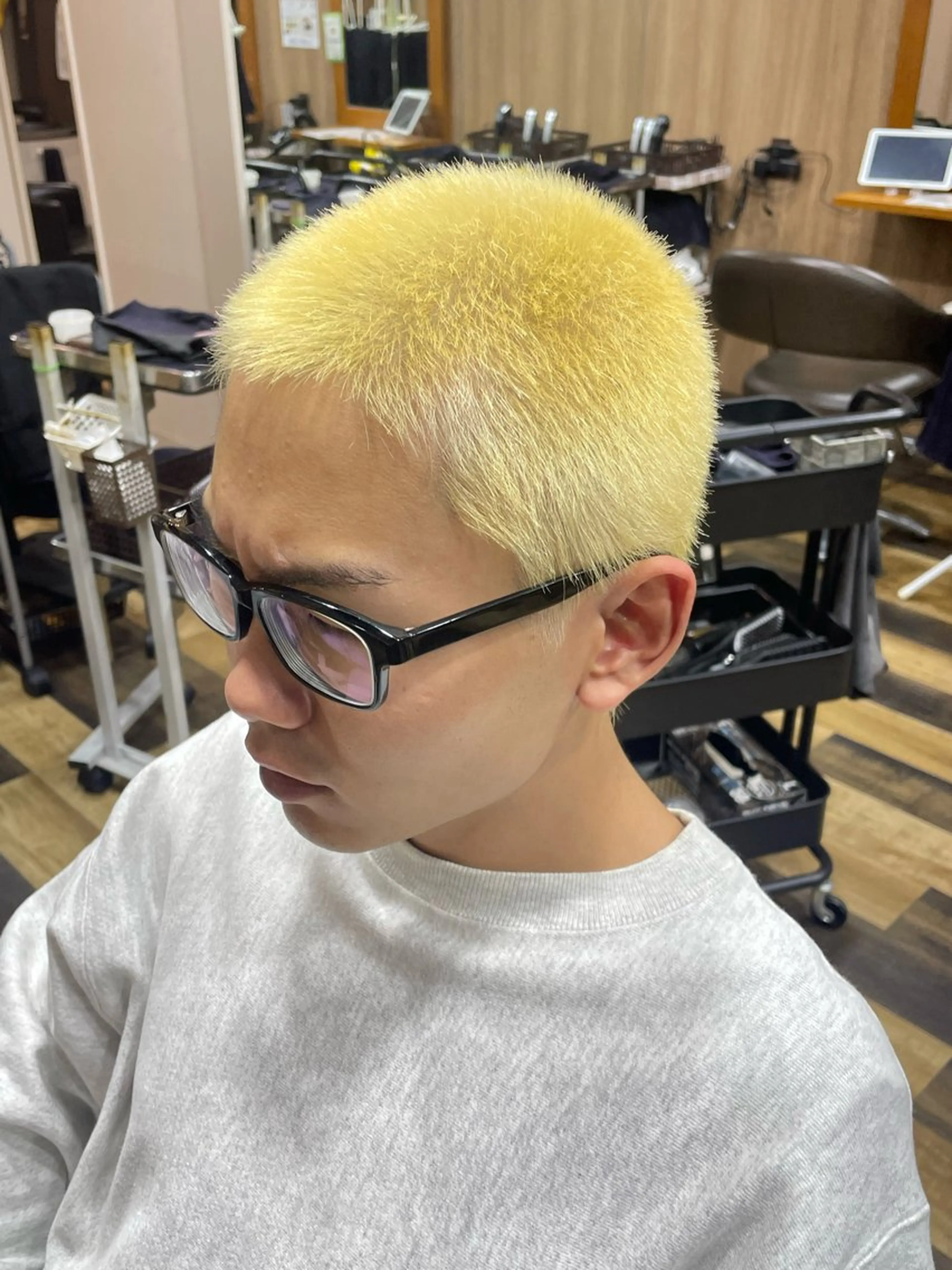 ショート カラー メンズ ヘアカラー トリートメント 山際勇策 /岐阜美容師のヘアスタイル