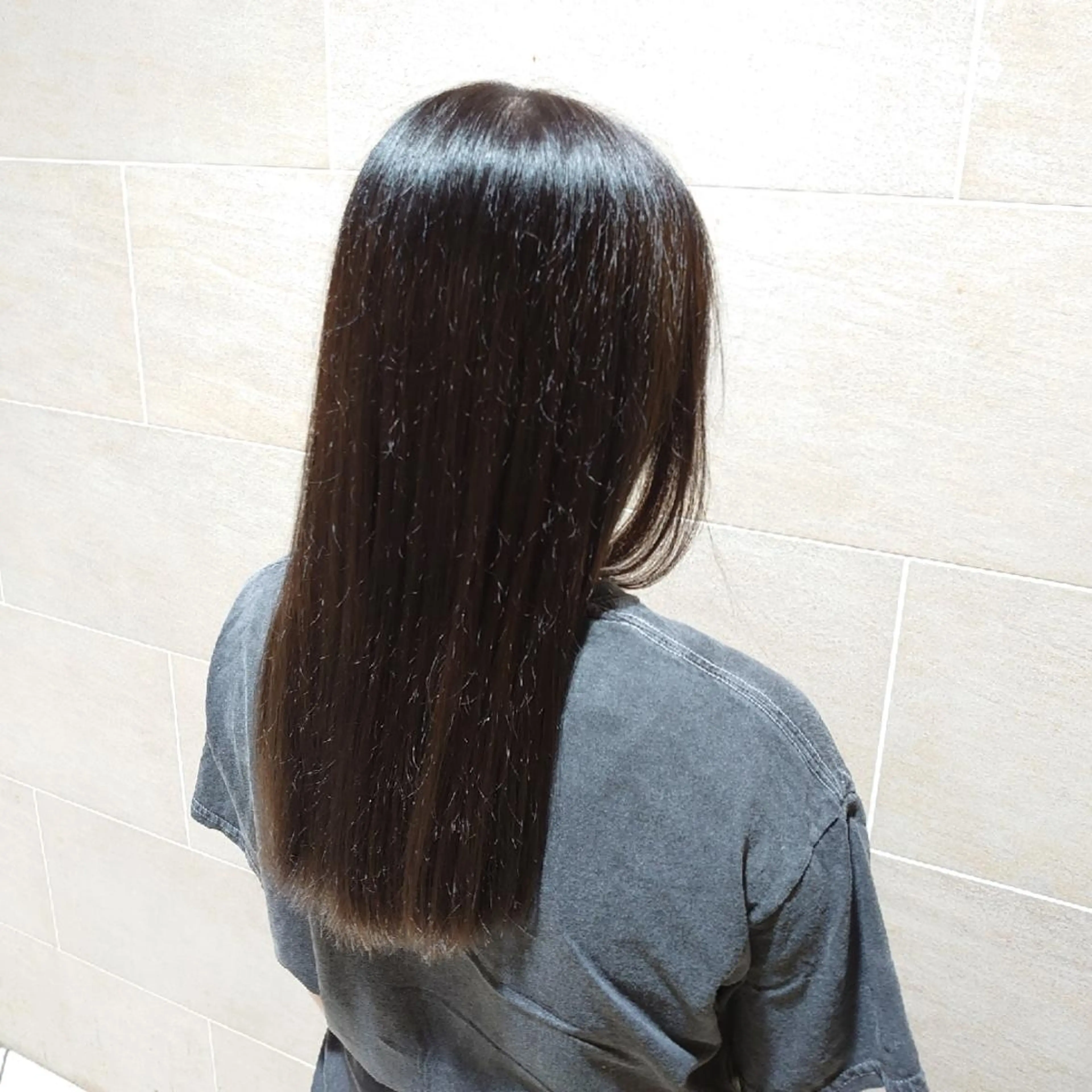 前髪カット & ヘアカラーの写真