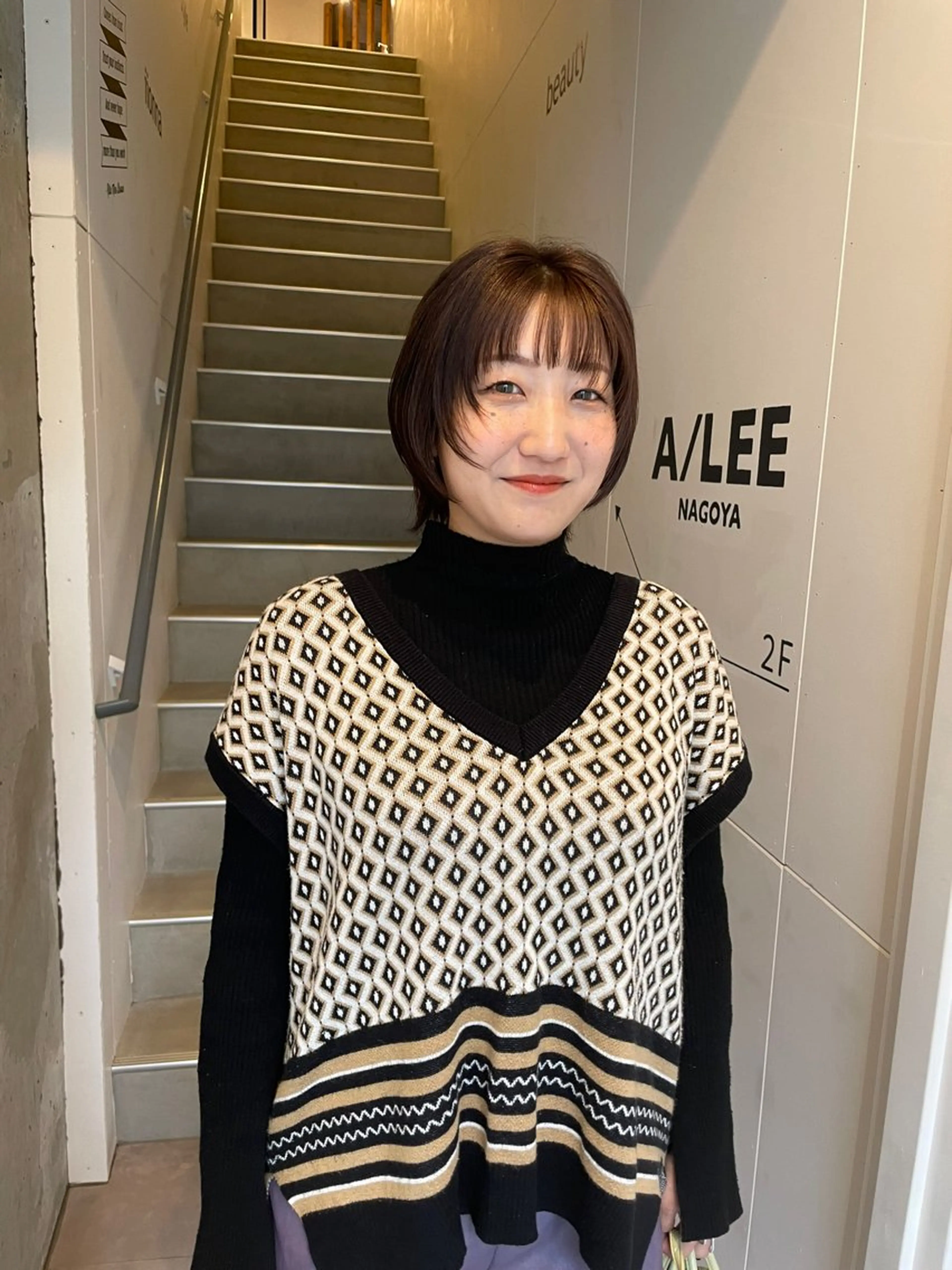 ショート カラー ブリーチ 透明感カラー グレージュ ブリーチなしカラー 伸ばしかけ ヘアカラー A/LEE所属・久保田 千尋のヘアスタイル