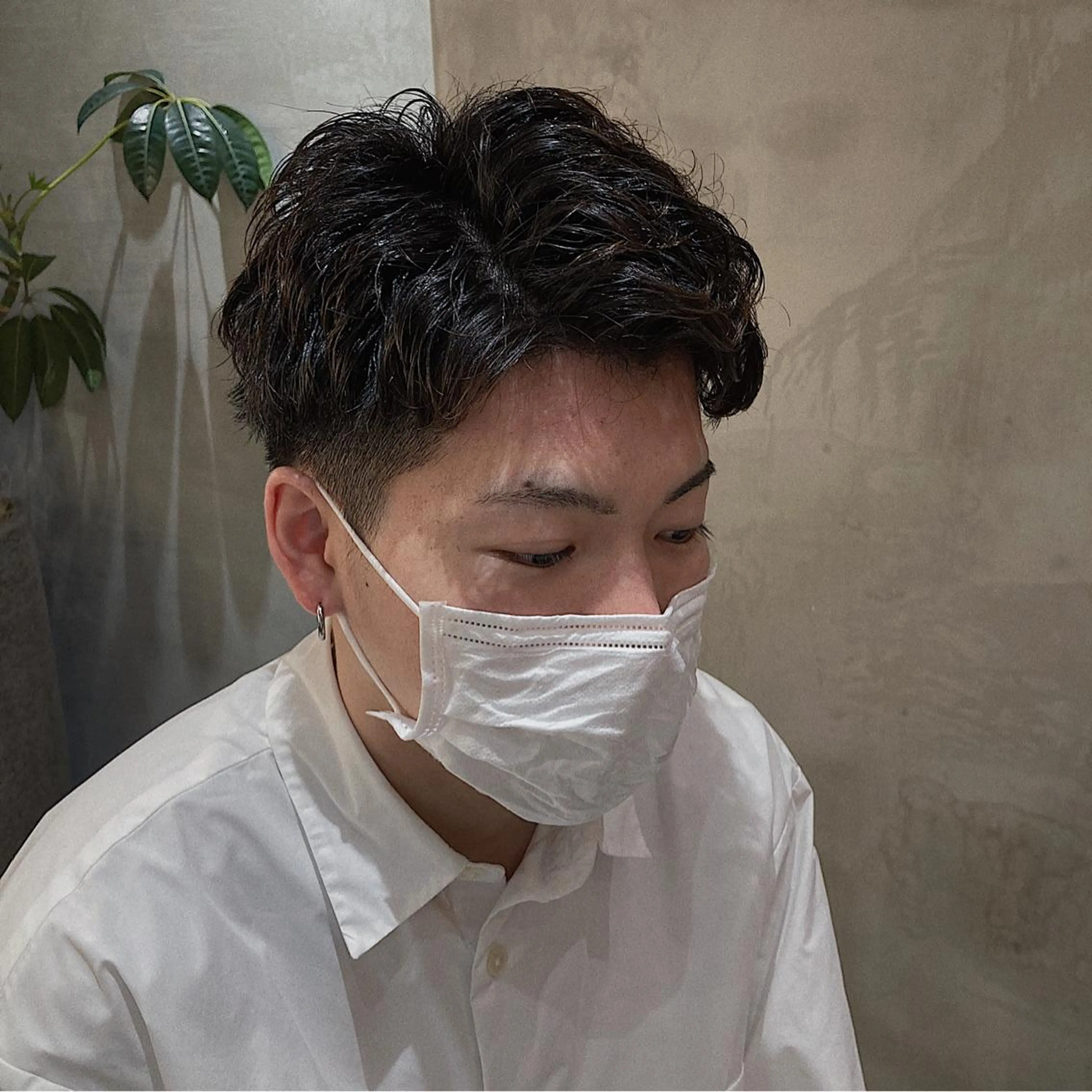 ショート パーマ メンズ メンズパーマ メンズベリーショート ベリーショート 外国人風カラー ショートヘア カット パーマ トリートメント 波巻きスパイラルパー マ/シャドウパーマ駿のヘアスタイル