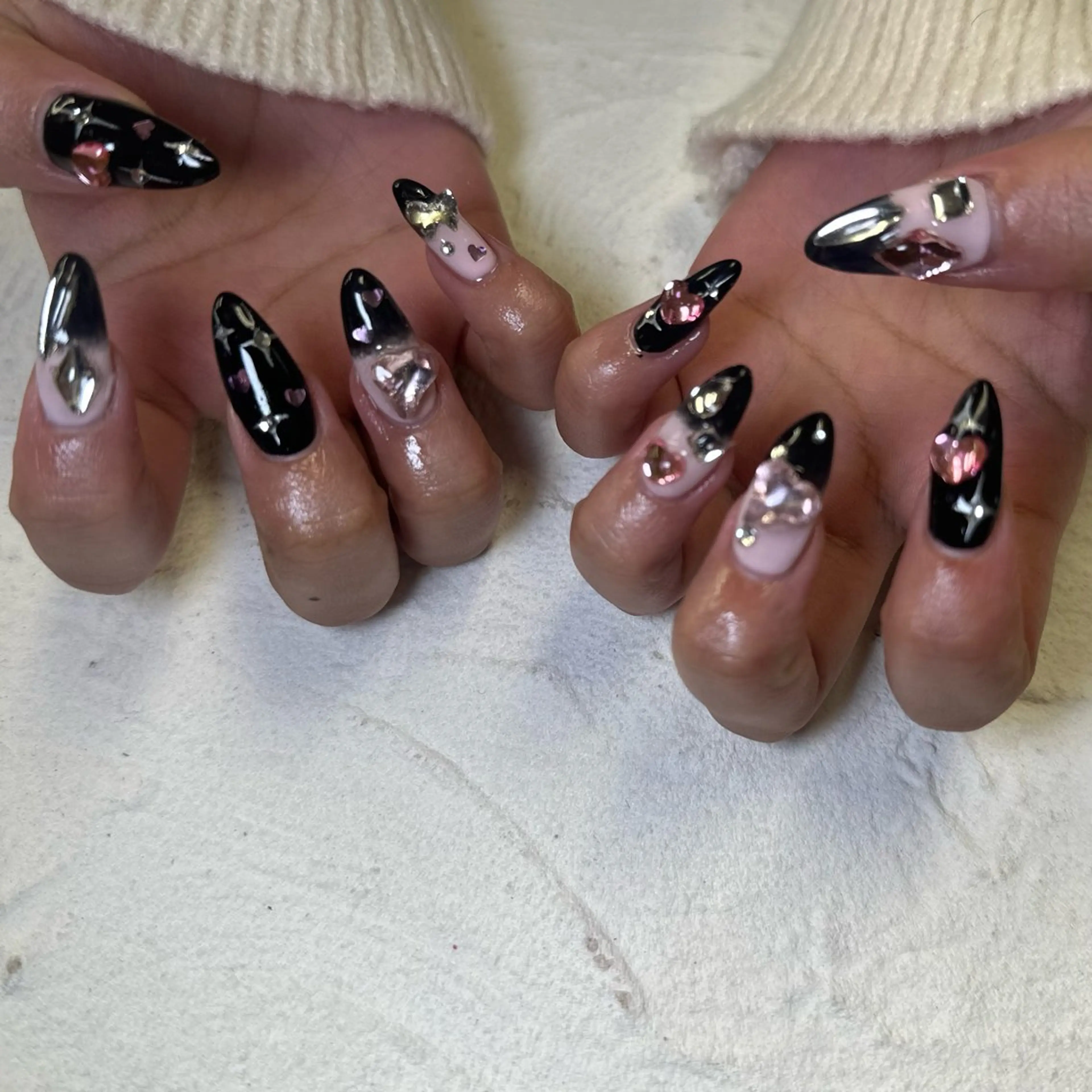 ネイル M.jewelry himeka🍒のネイルデザイン