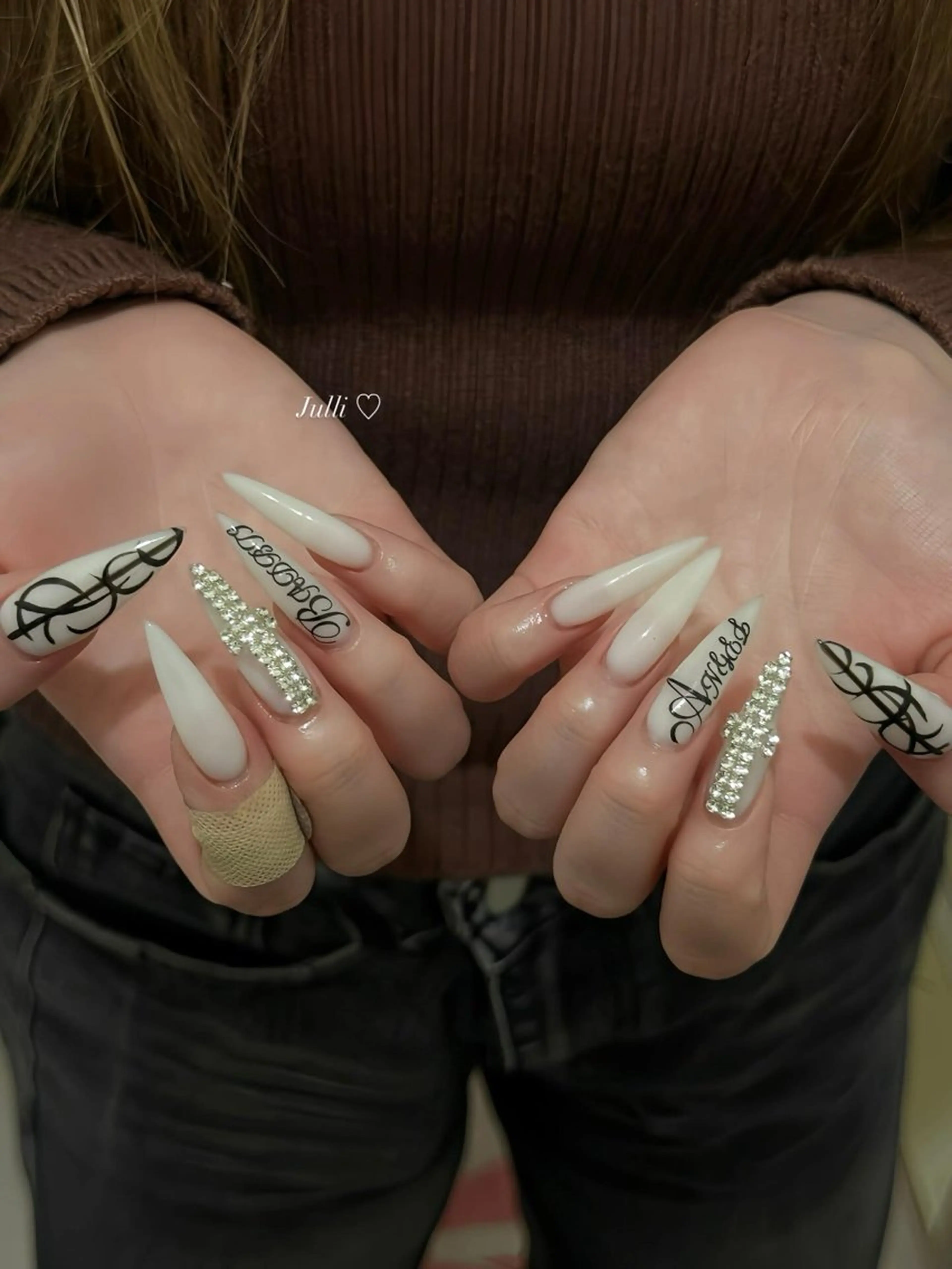 ネイル オーロラネイル ボルドー ブラウン 氷ネイル・うるうるネイル キラキラネイル ハンドネイル Julli NailStudioのネイルデザイン