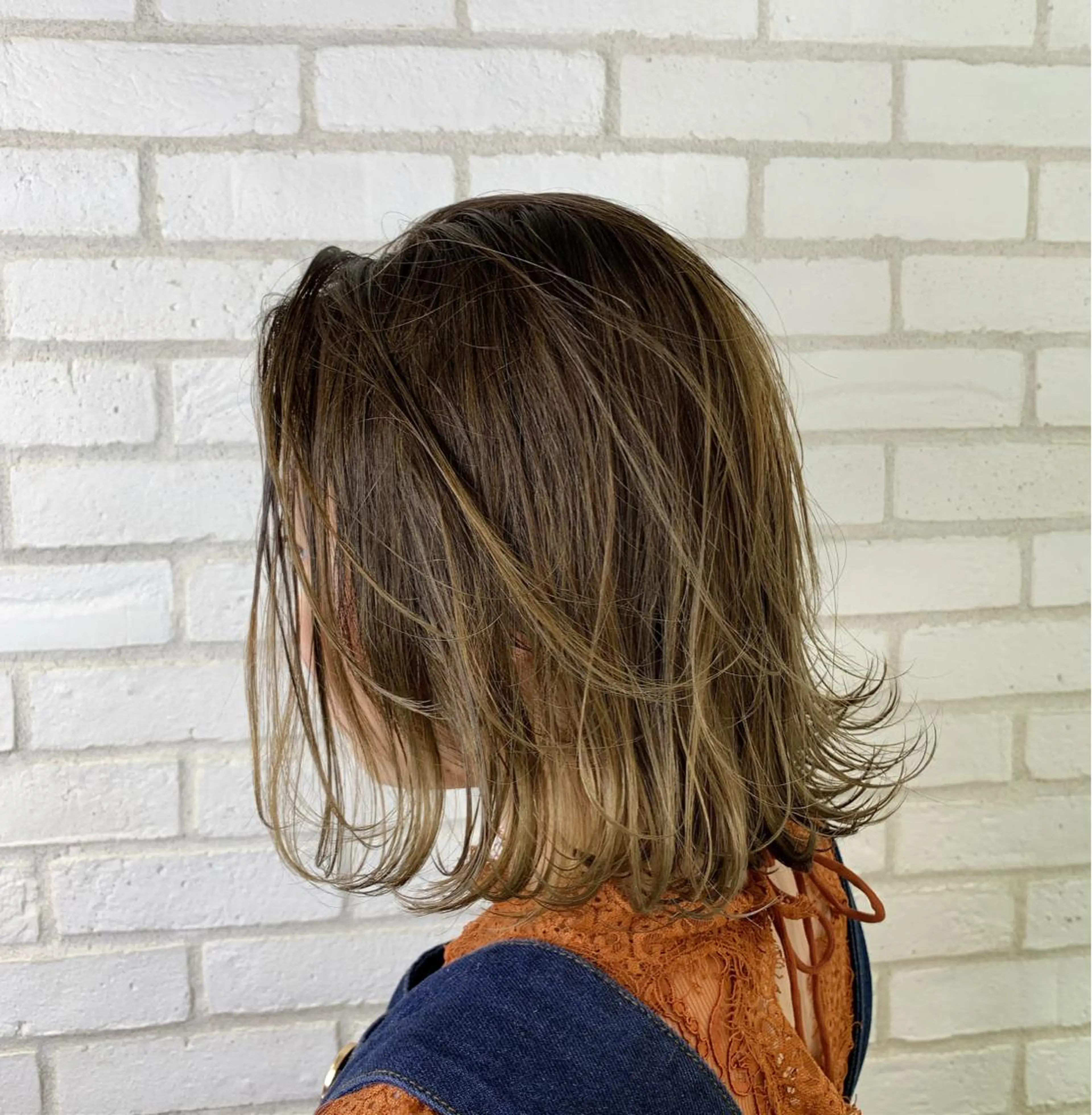 ミディアム カラー グラデーションカラー ハイライトカラー ハイライト she2.shinjuku所属・takumi Hのヘアスタイル