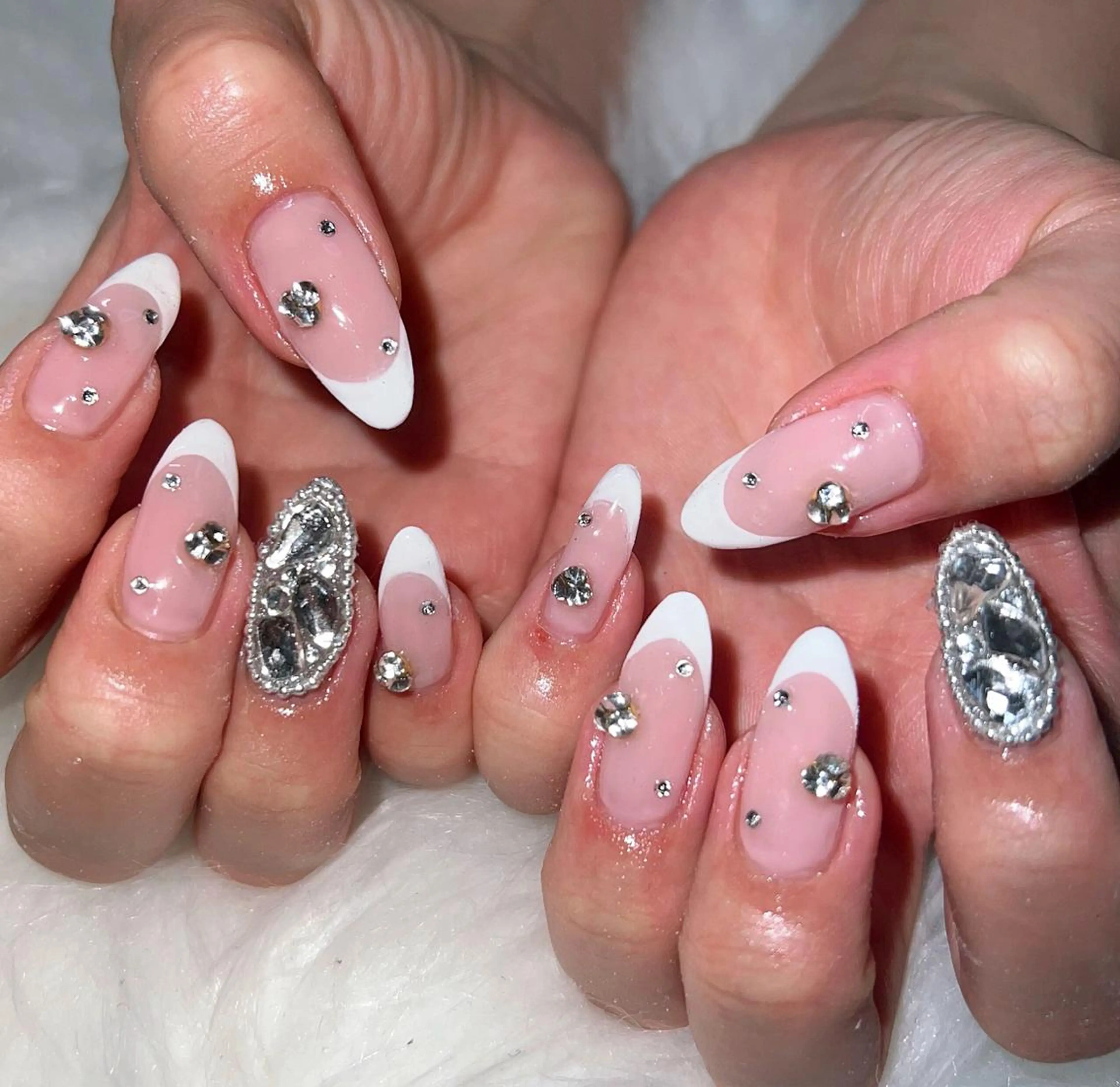 ロング ハンドネイル mao .のネイルデザイン