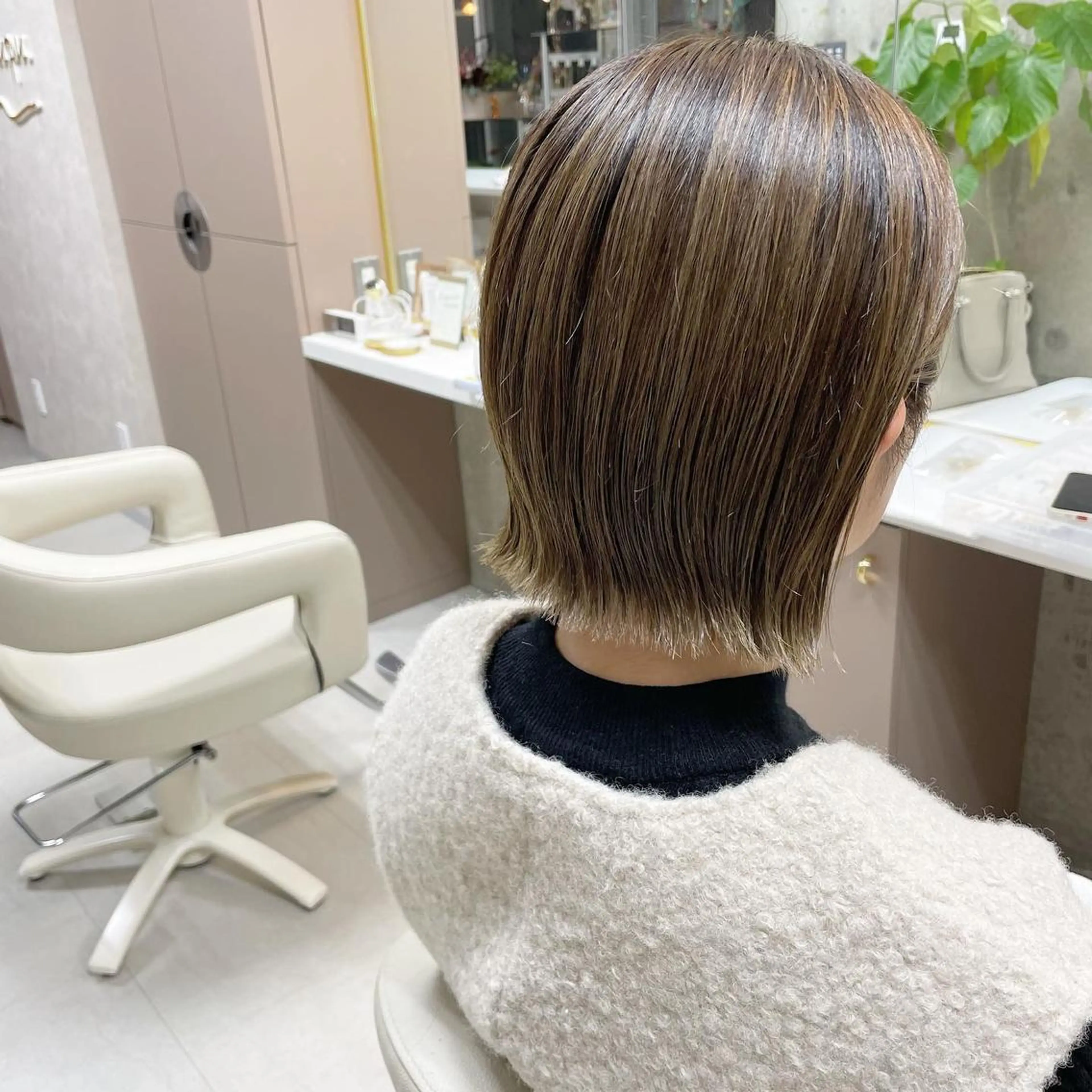 ショート カラー グラデーションカラー ハイライトカラー ハイライト カット ヘアカラー トリートメント Lemupu所属・坂本 沙也加のヘアスタイル