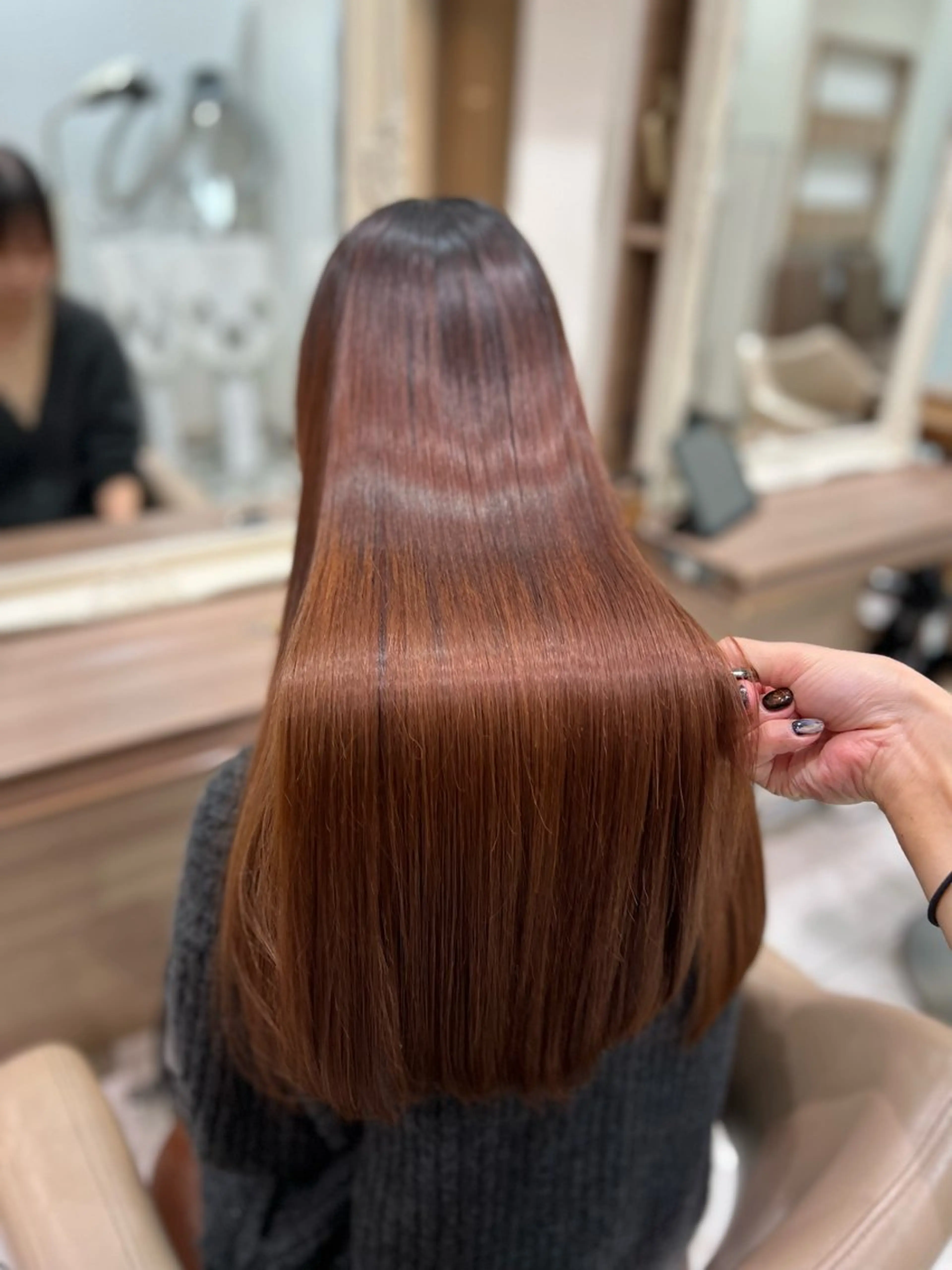 ロング 縮毛矯正 レイヤー×韓国 🇰🇷鈴木啓太のヘアスタイル