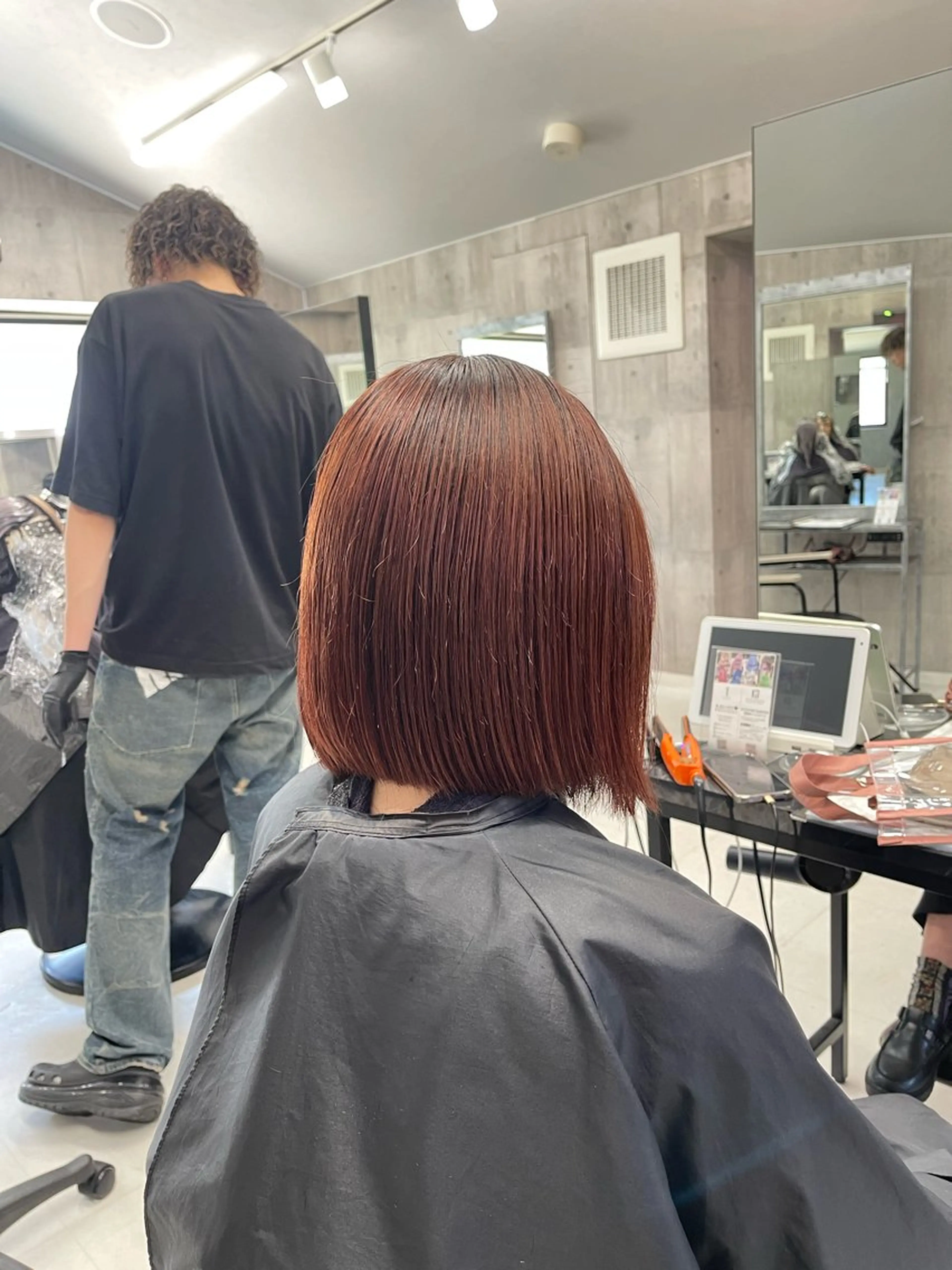 ショート カラー レイヤーの魔術師 𓍼takumi𓍼のヘアスタイル