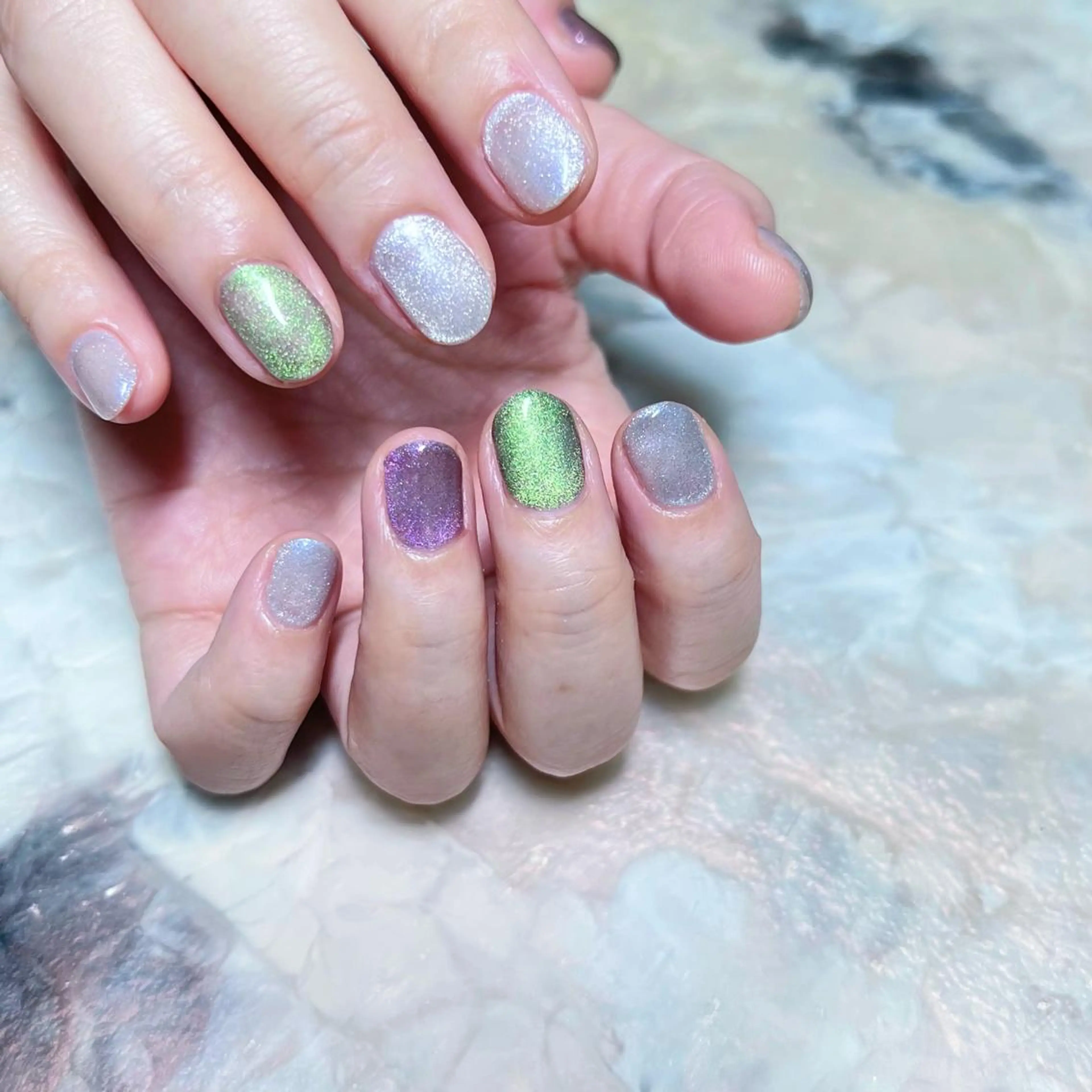 ネイル マグネットネイル ニュアンスネイル ショートネイル gemickle nailのネイルデザイン
