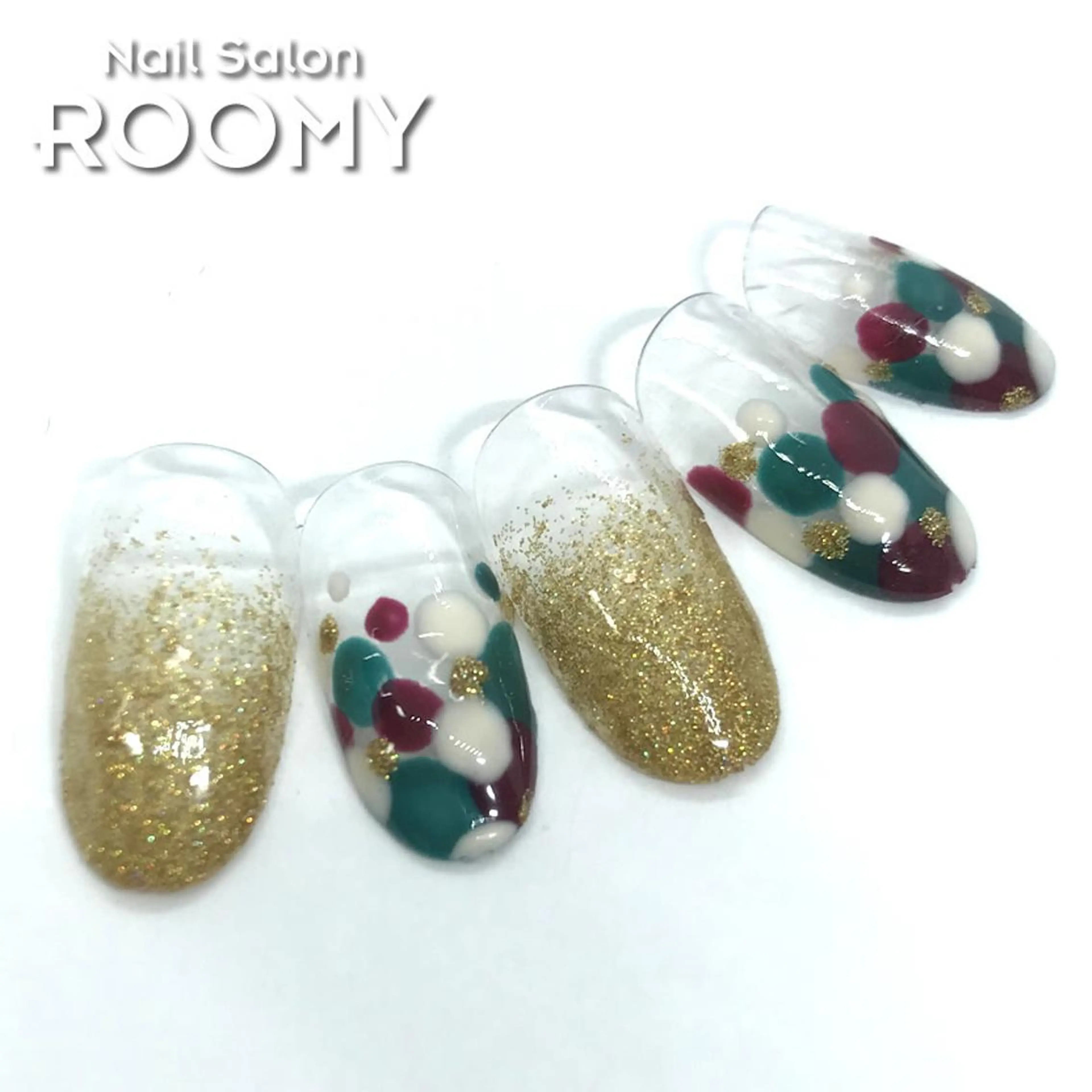 ネイル イワサキ  のネイルデザイン