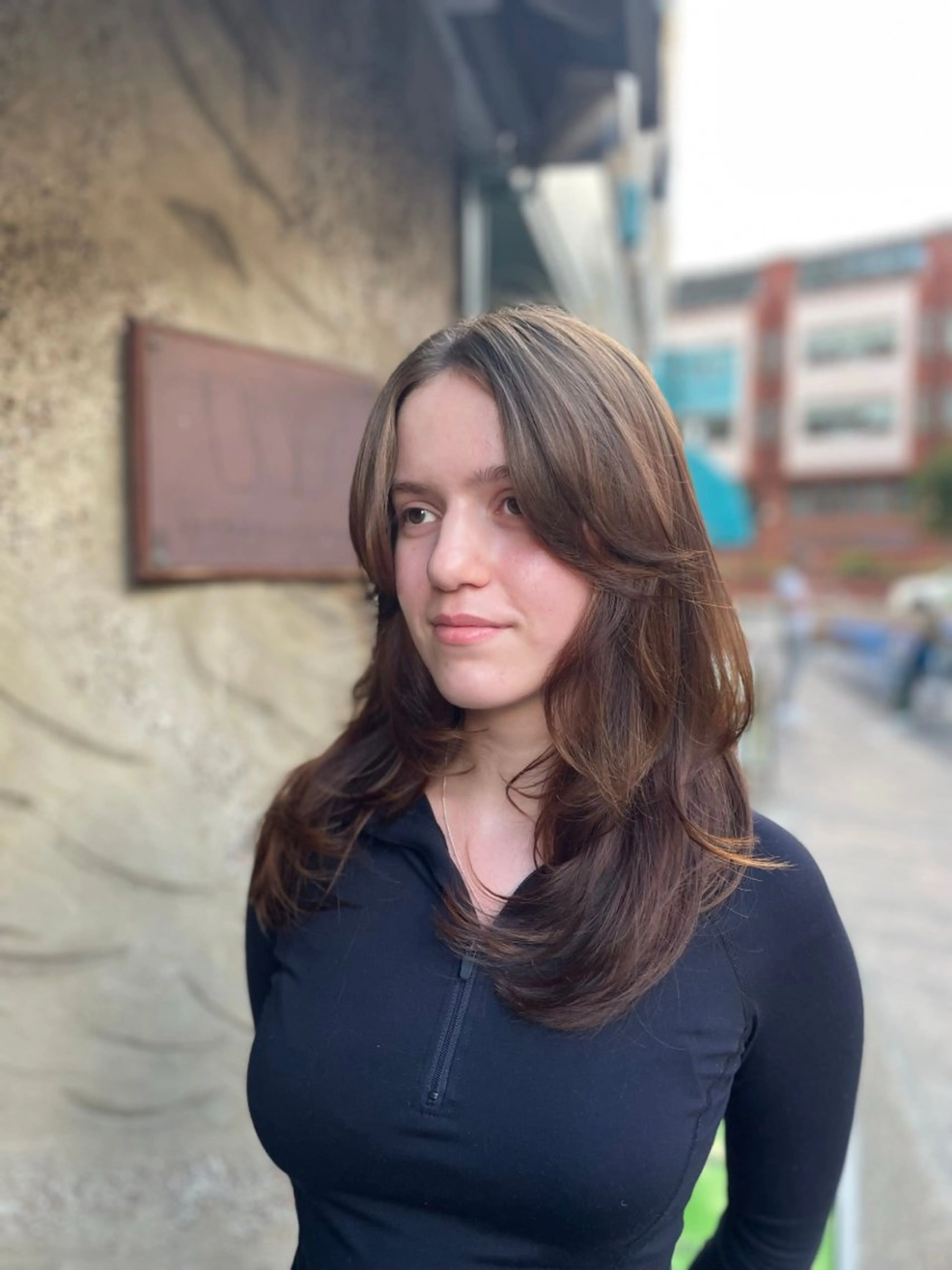 ロング 一ノ瀬 理子のヘアスタイル