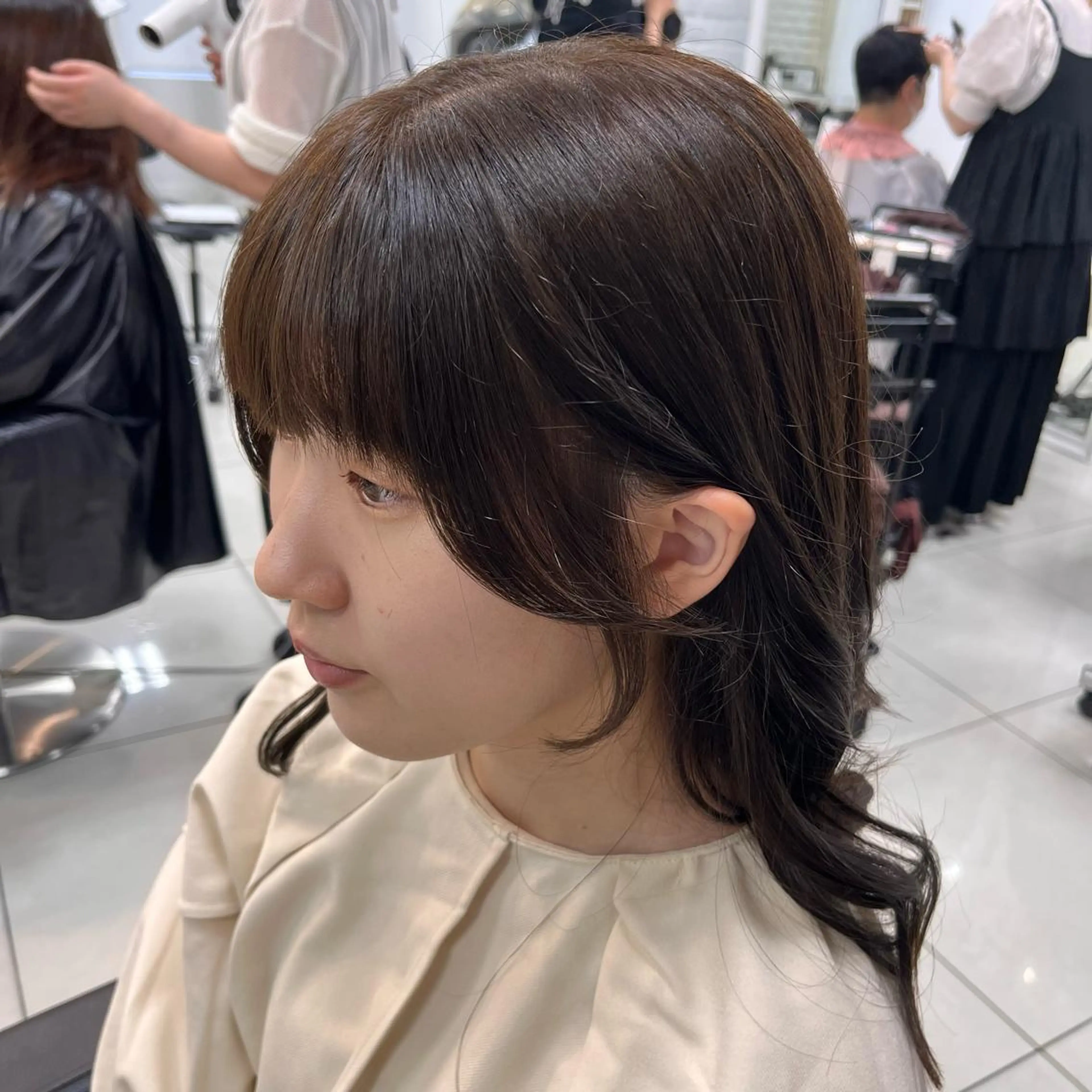 セミロング カラー 顔周りカット カット ヘアカラー トリートメント メンズヘア専門🦊 RYOKAのヘアスタイル