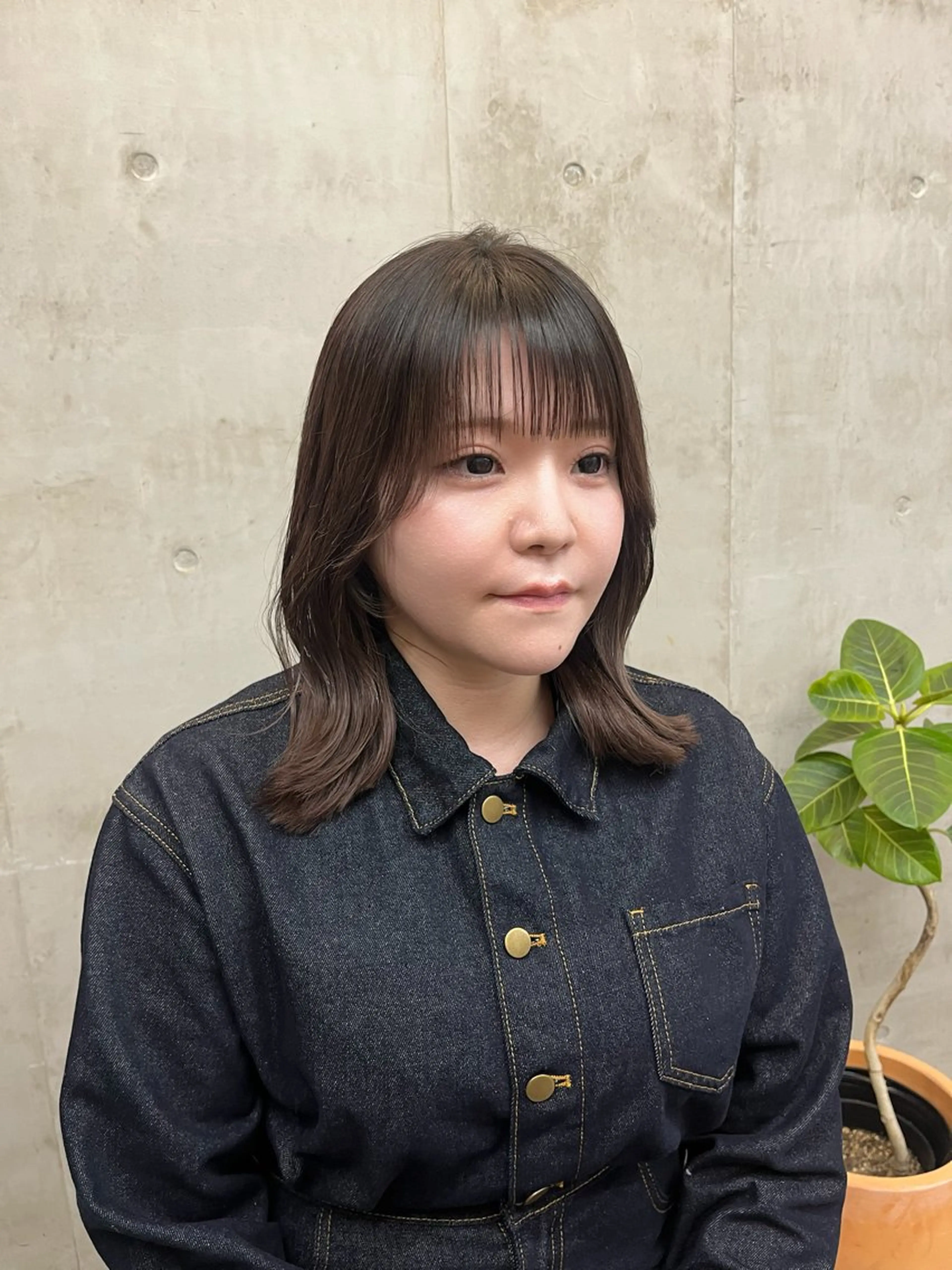 ミディアム カラー ベージュカラー ブリーチ ケアブリーチ 透明感カラー ダブルカラー カット SALT WATER所属・🫐 𝐌𝐚𝐨 🫐似合わせcutのヘアスタイル