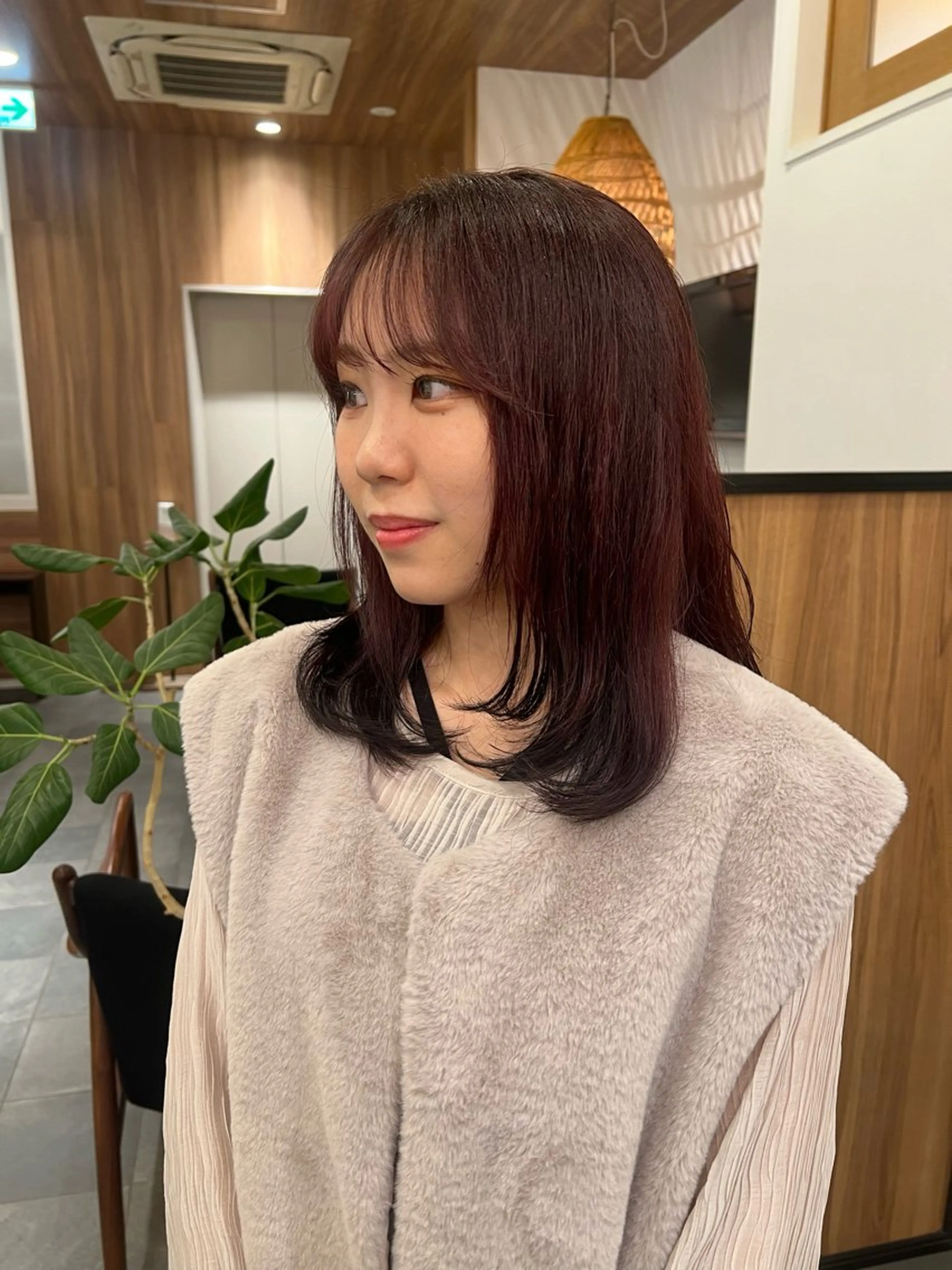 ロング ヘアカラー 岸田 佳祐のヘアスタイル