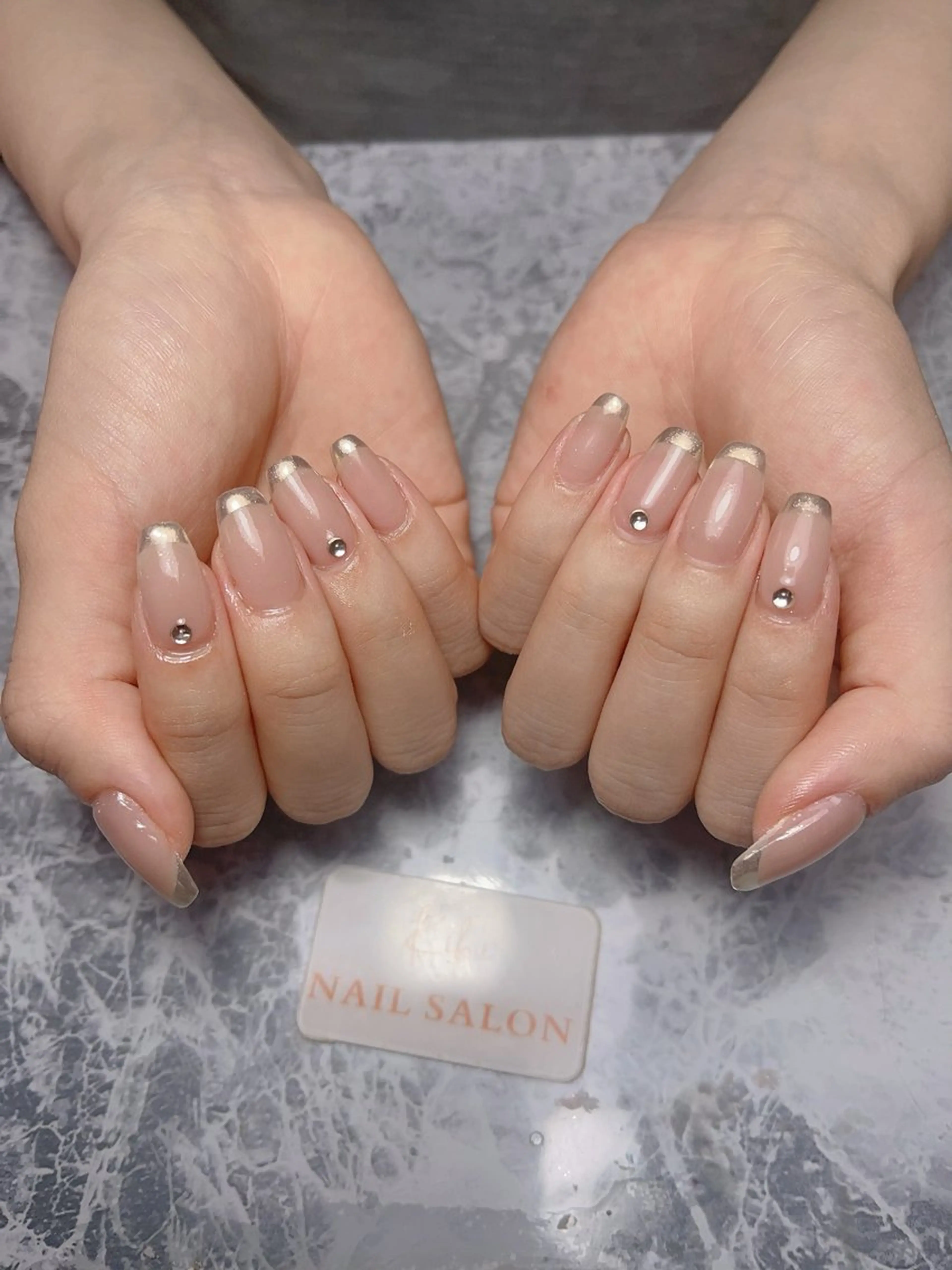 ネイル アートネイル フレンチネイル ジェルネイル グラデーション 韓国ネイル ハンドネイル 💕鈴木ユリ パラジェル/オフ無料のネイルデザイン