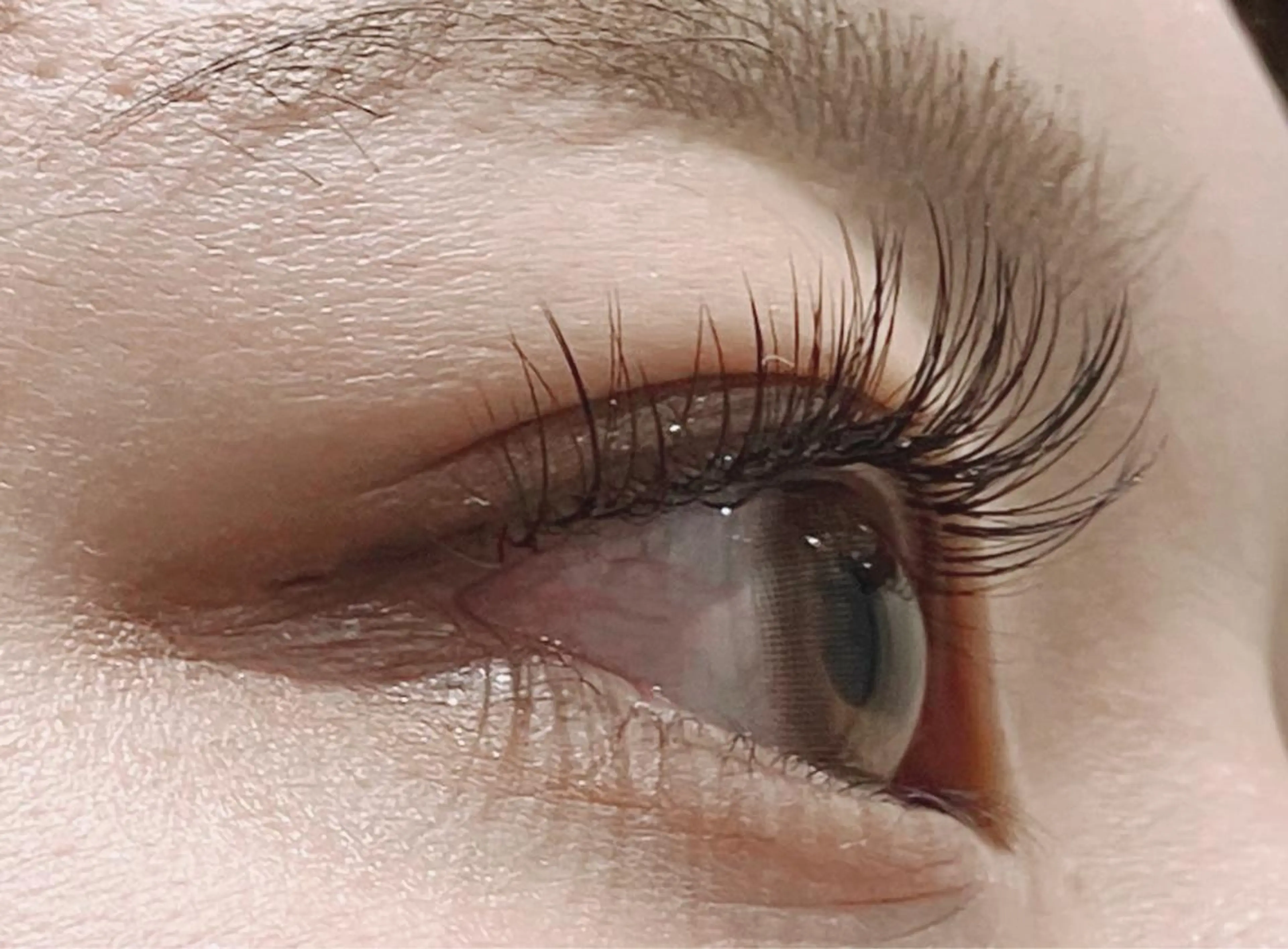 マツエク・マツパ ボリュームラッシュ ungu iE SUZUKIのマツエク・マツパデザイン