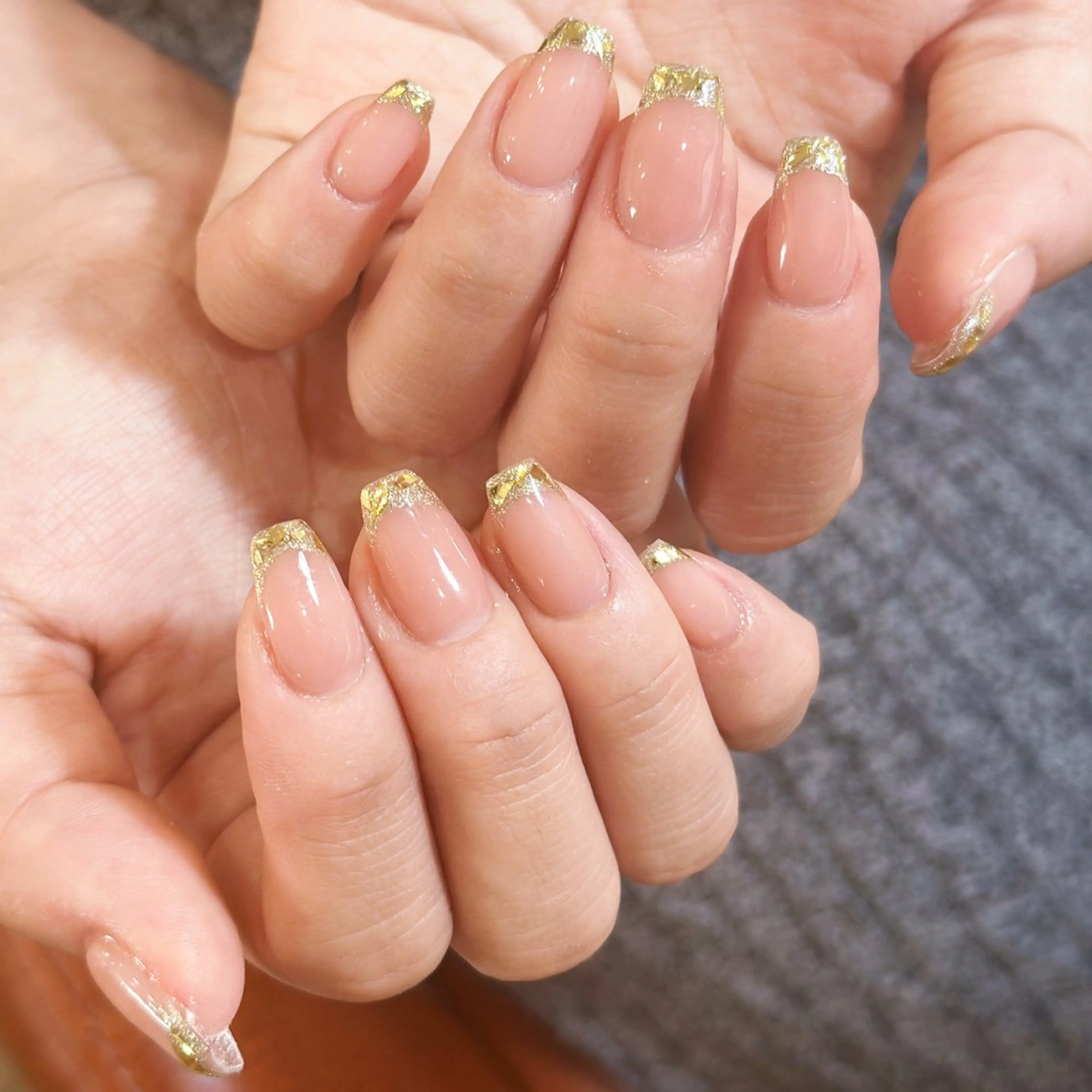 ネイル アートネイル オーロラネイル ガーリー キラキラネイル 韓国ネイル ハンドネイル yu ri 🌹のネイルデザイン