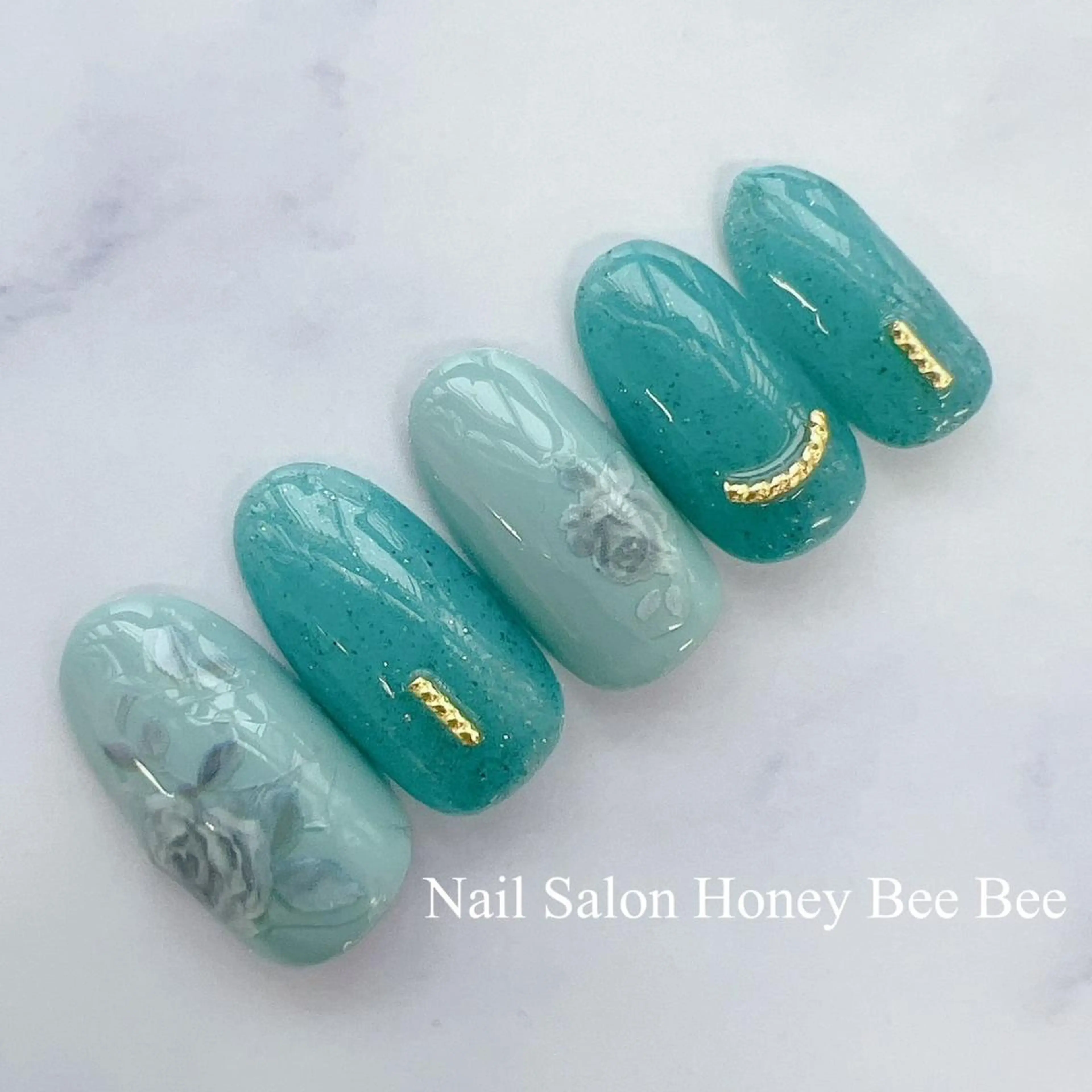 ネイル Nail salon Honey Beeのネイルデザイン