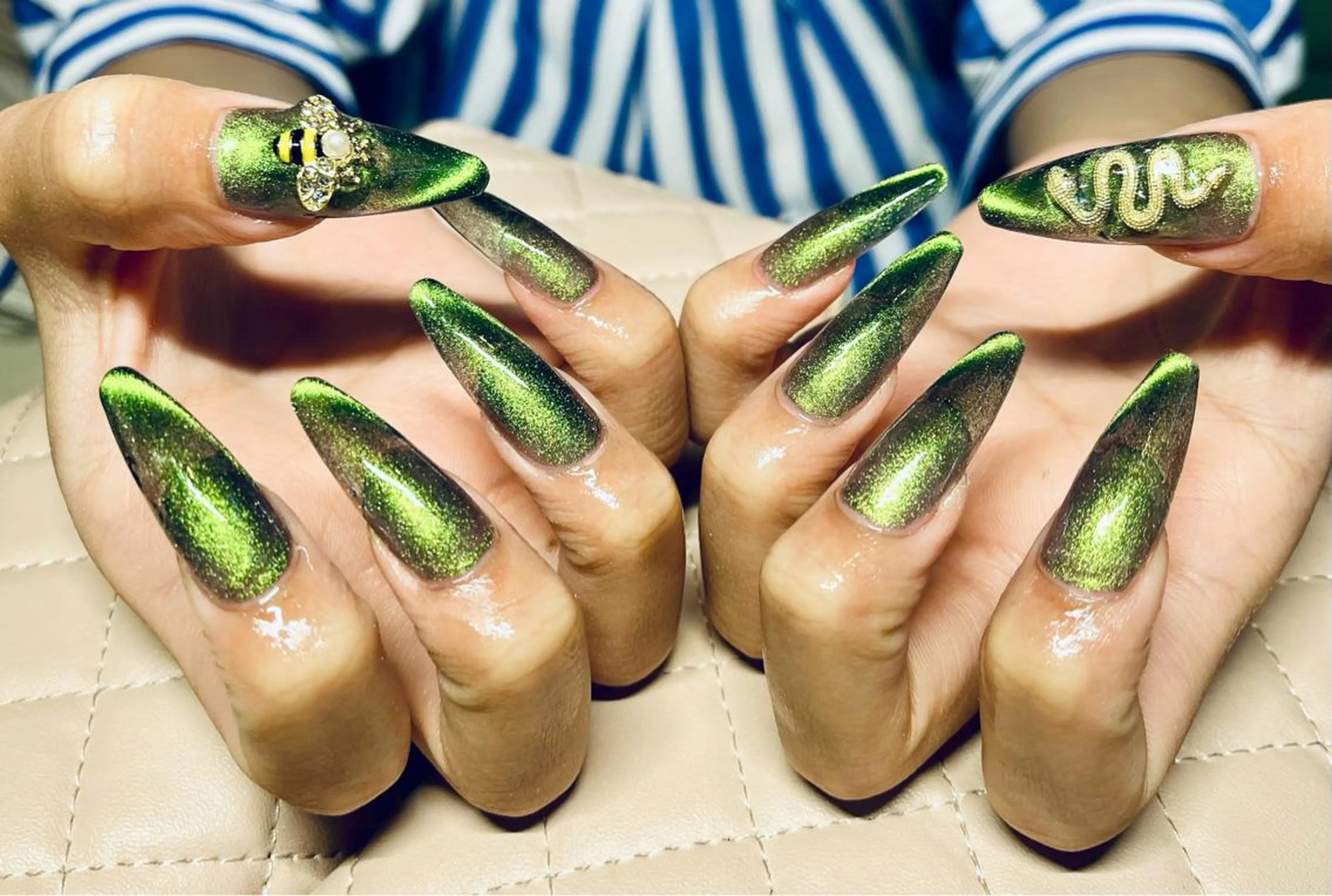 ネイル ハンドネイル goldgleams ちなのネイルデザイン