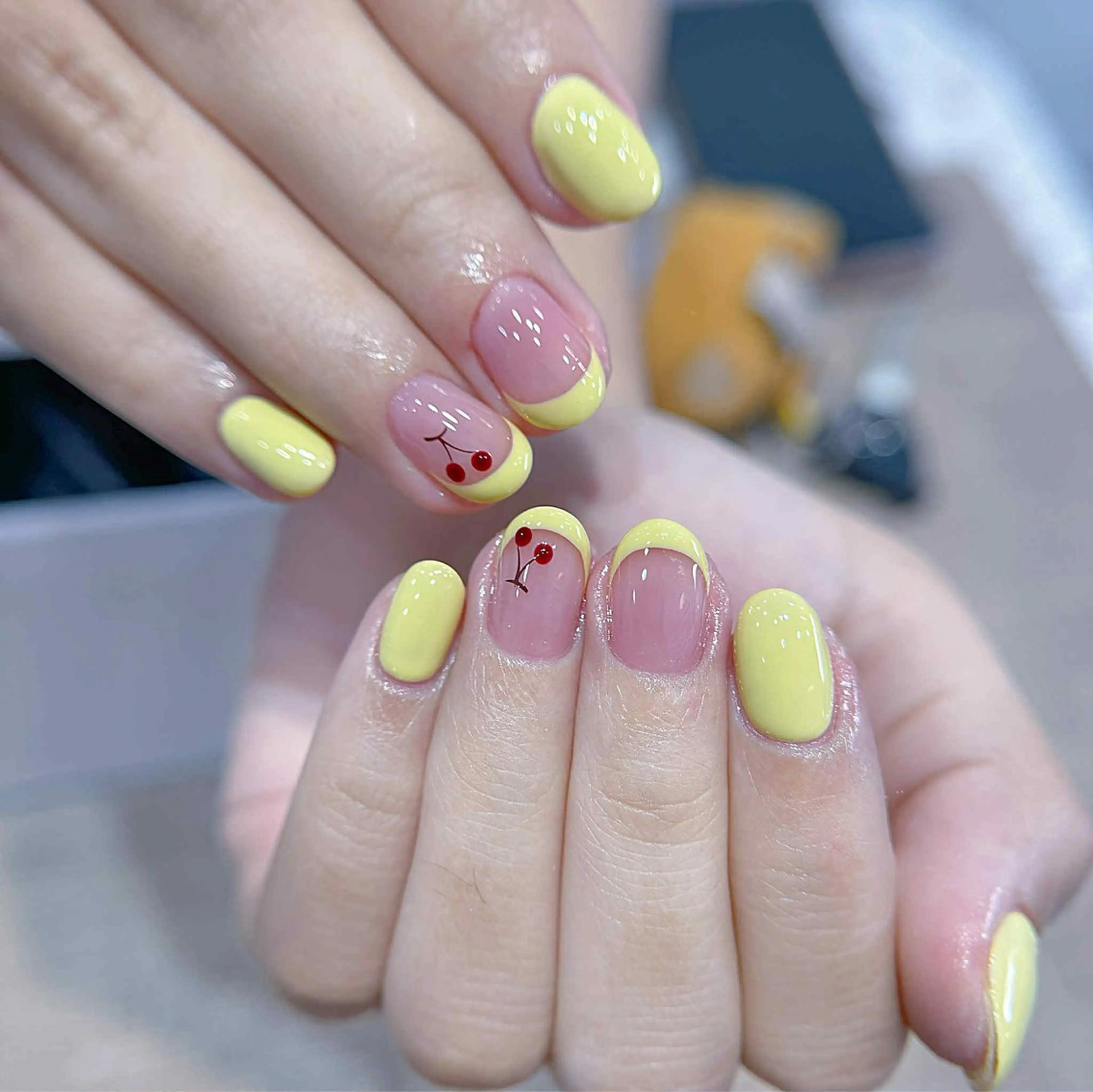 自爪ワンカラフレンチ2本の写真