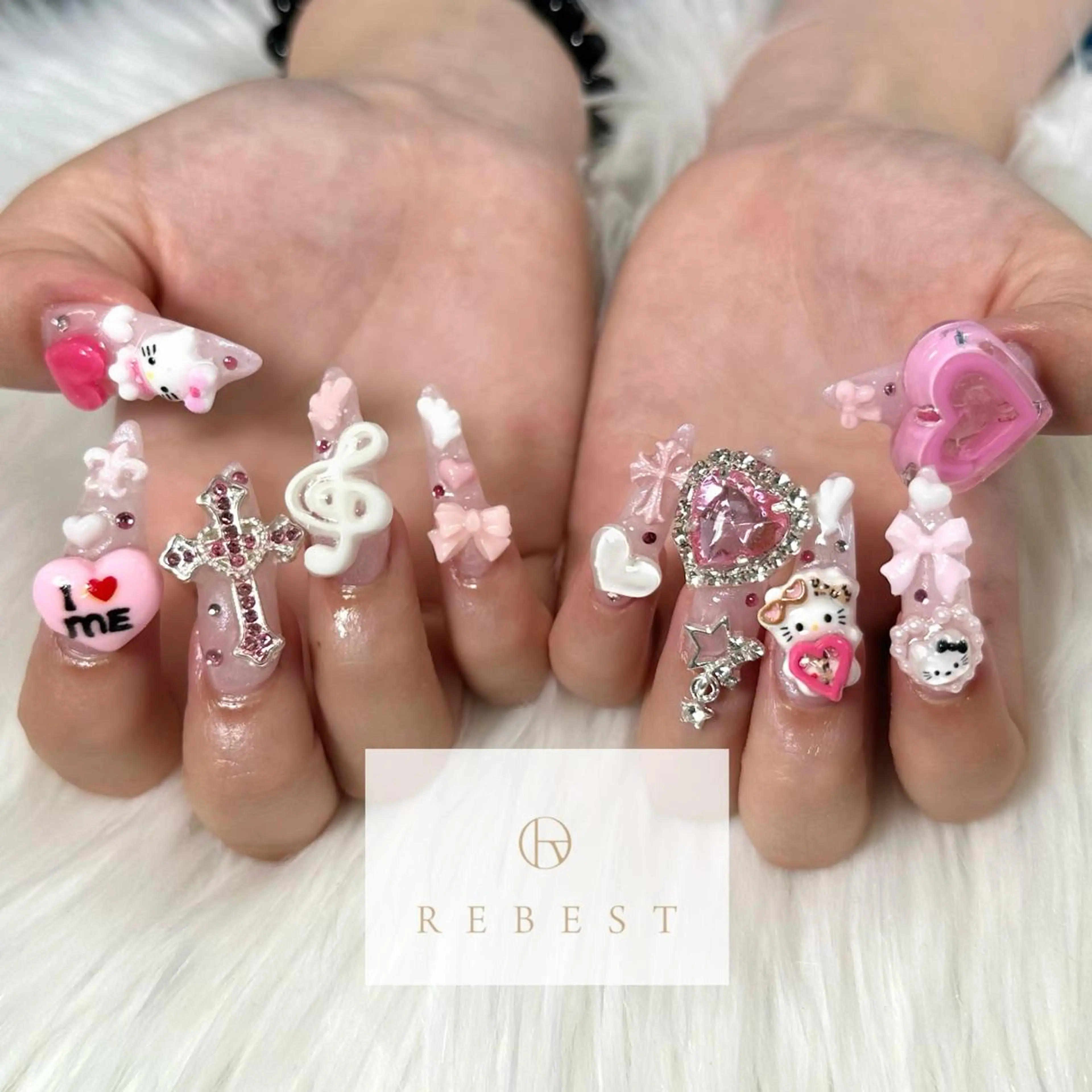 ネイル ❤️💛REBEST 付け放題Nailのネイルデザイン