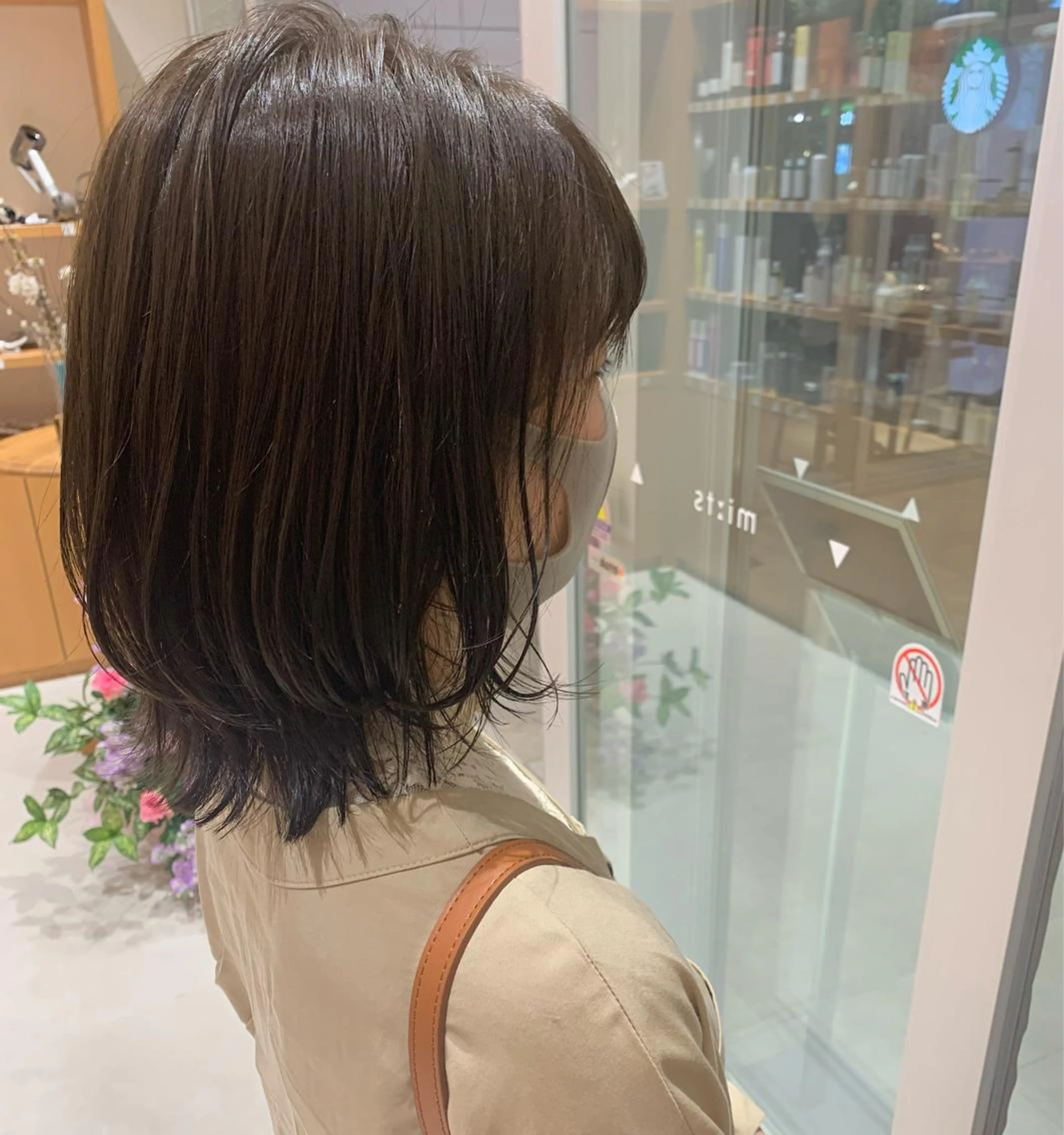 ミディアム カラー 下川 由貴のヘアスタイル