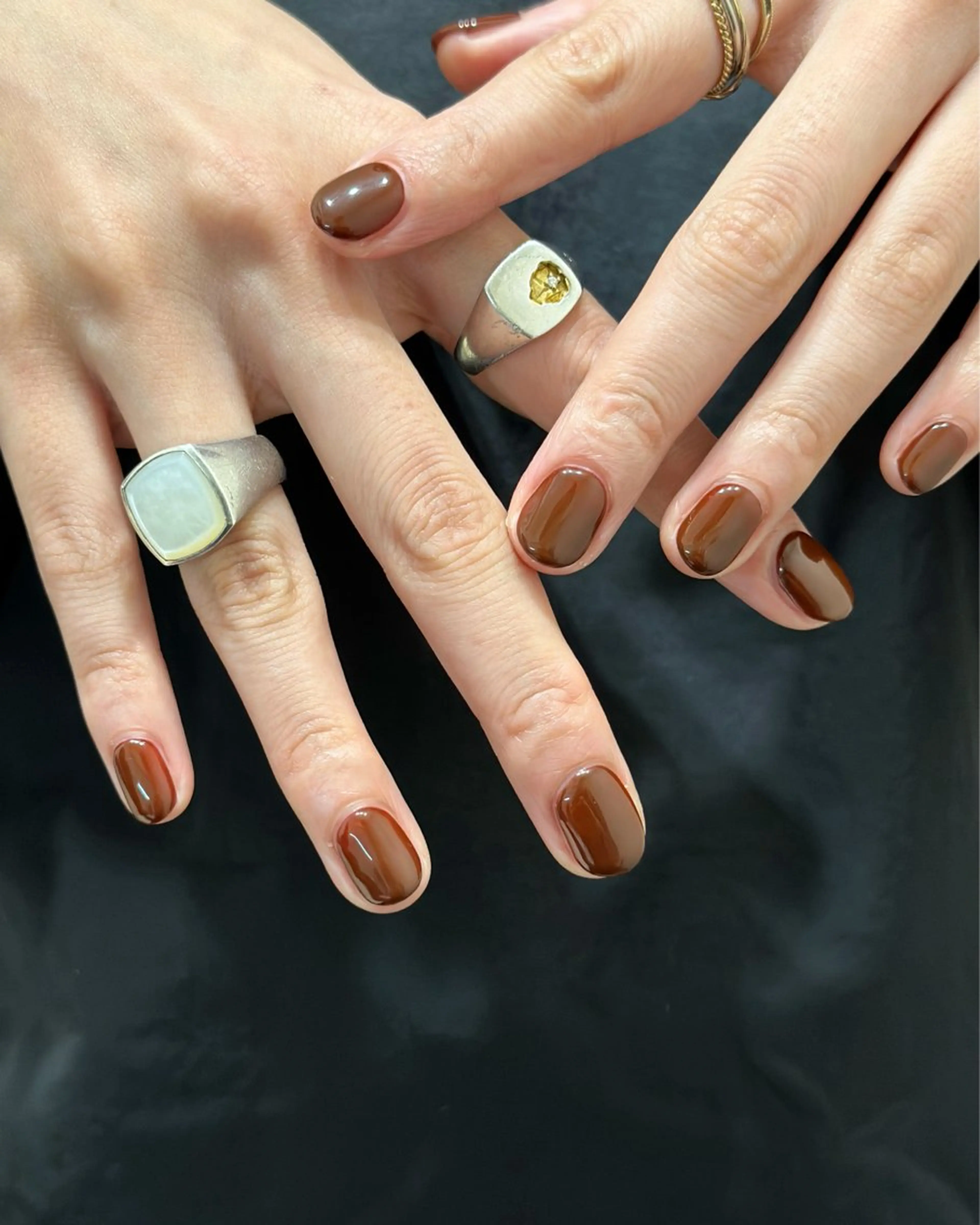 ネイル ボルドー ブラウン ハンドネイル フットネイル kiii.__ ✴︎*のネイルデザイン