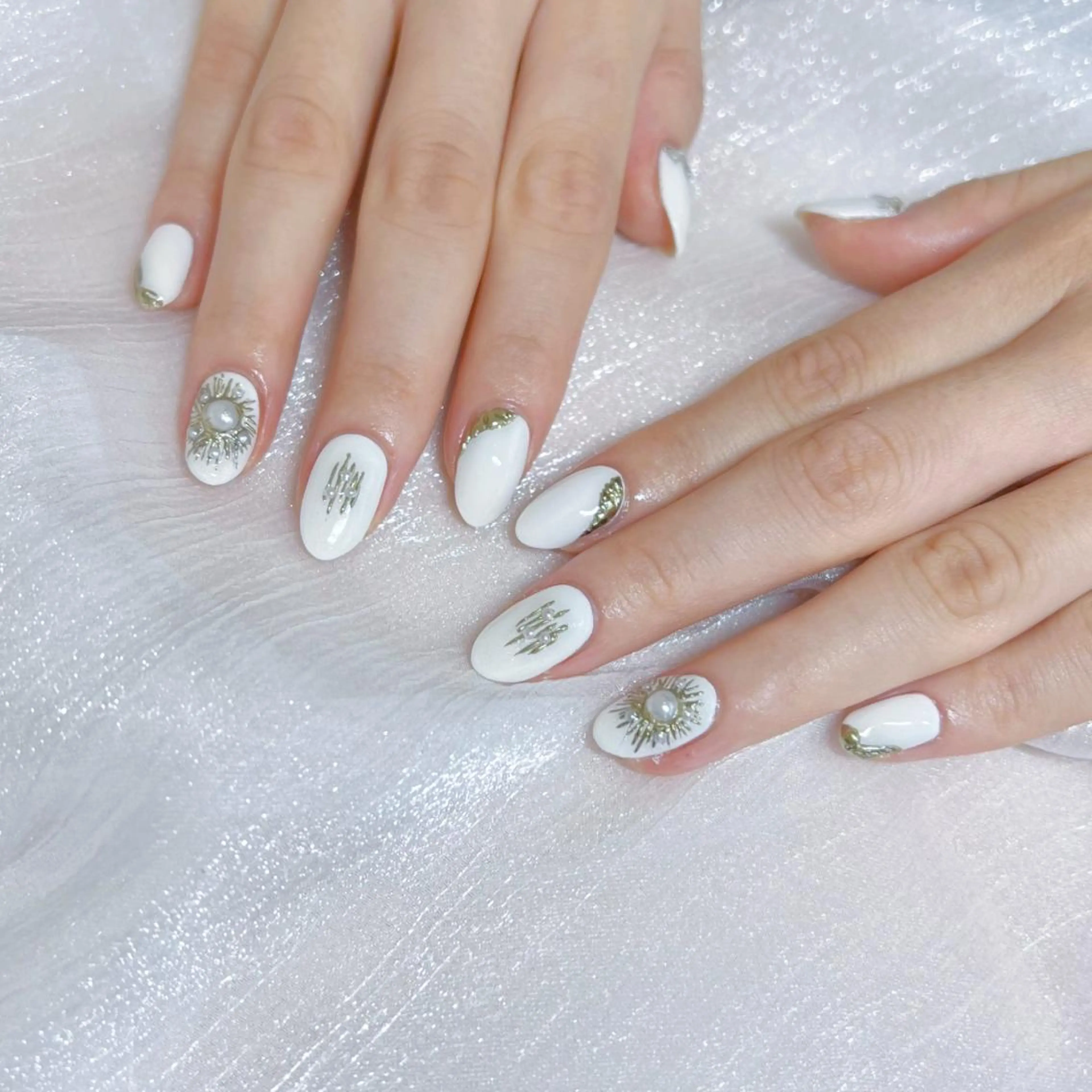 ネイル オーロラネイル フットネイル フレンチネイル ジェルネイル 韓国ネイル ハンドネイル ハンドケア 【ENサロン】 Rei🎀Nailのネイルデザイン