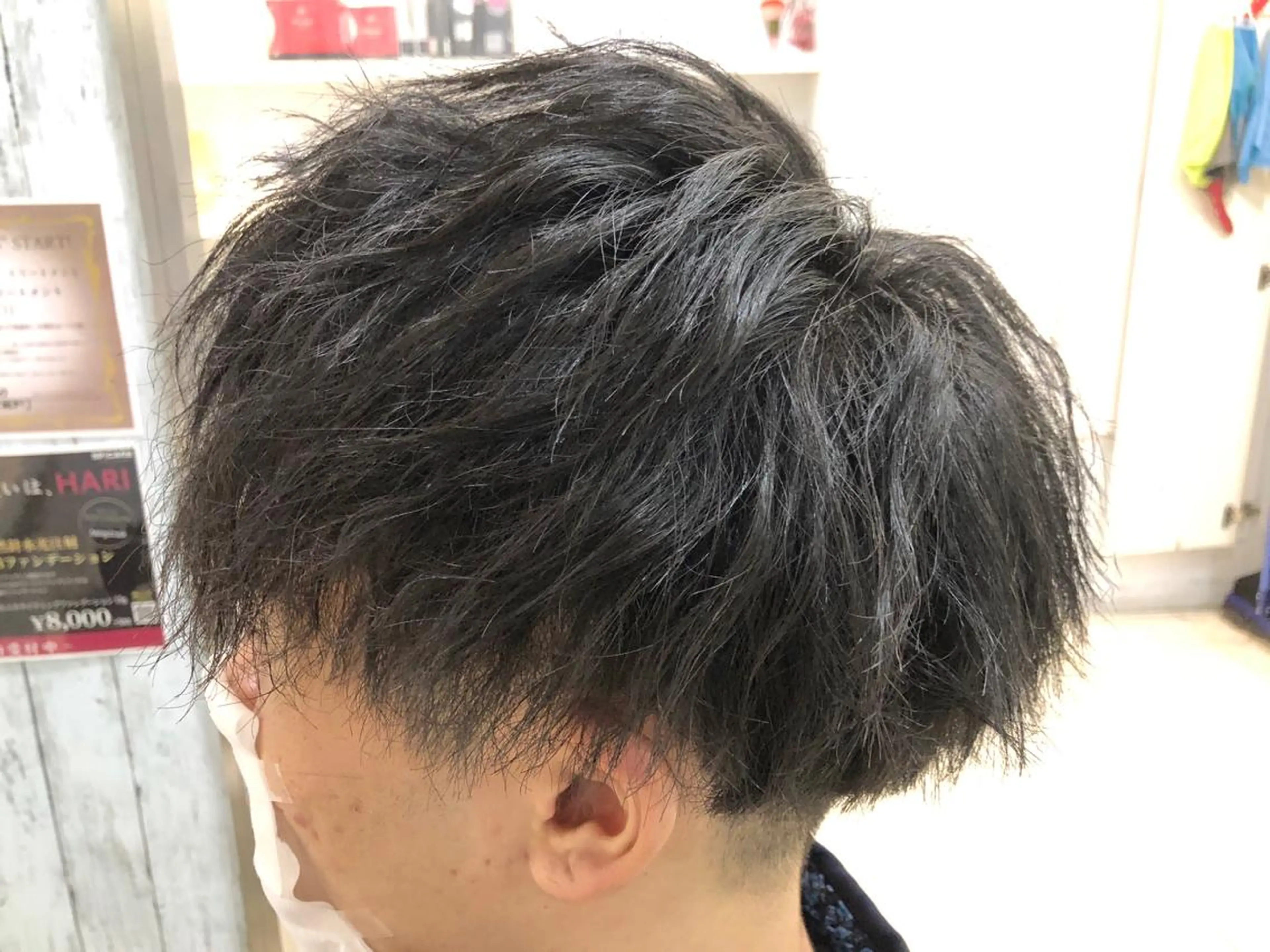 ショート パーマ メンズ マッシュ メンズパーマ メンズツイストパーマ ツイストパーマ パーマ 韓国風メンズ/毛流れ ヘアなら須田龍世のヘアスタイル