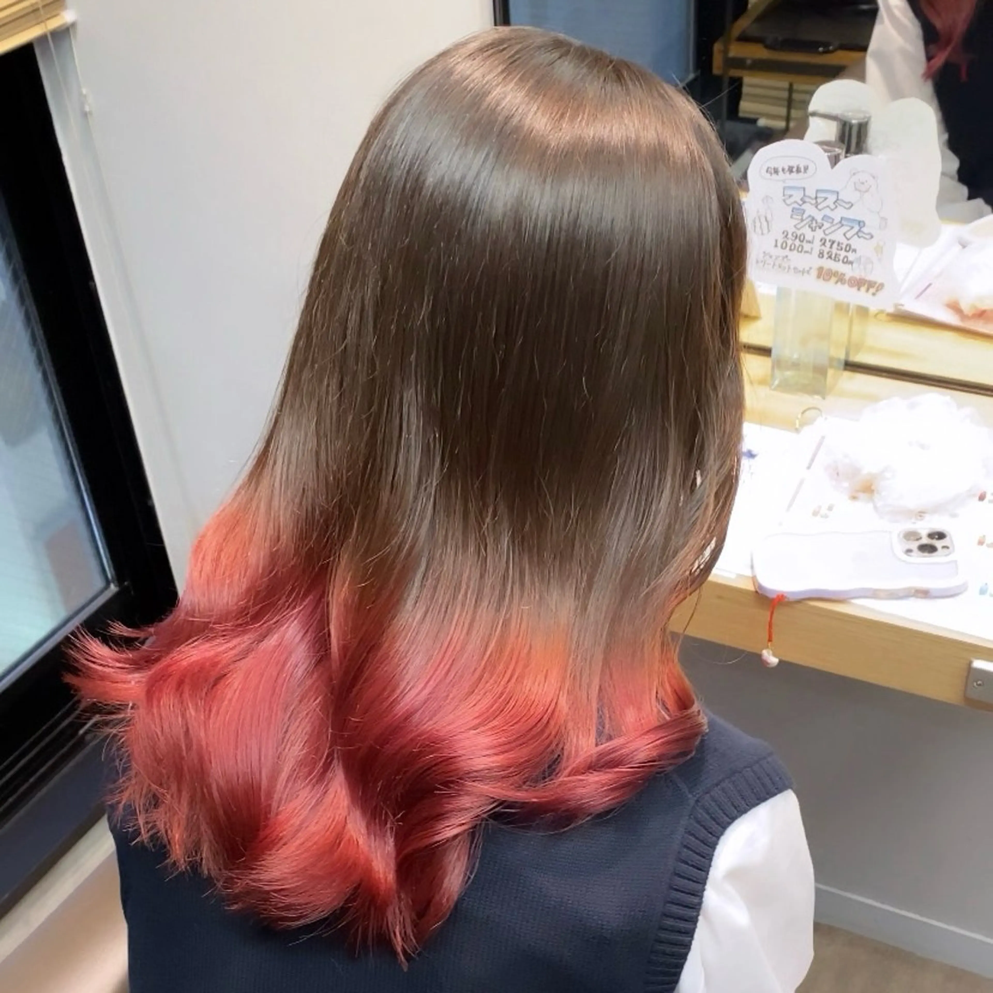 ロング カラー グラデーションカラー ピンクカラー 艶暖色カラー🍒 縮毛矯正ほののヘアスタイル