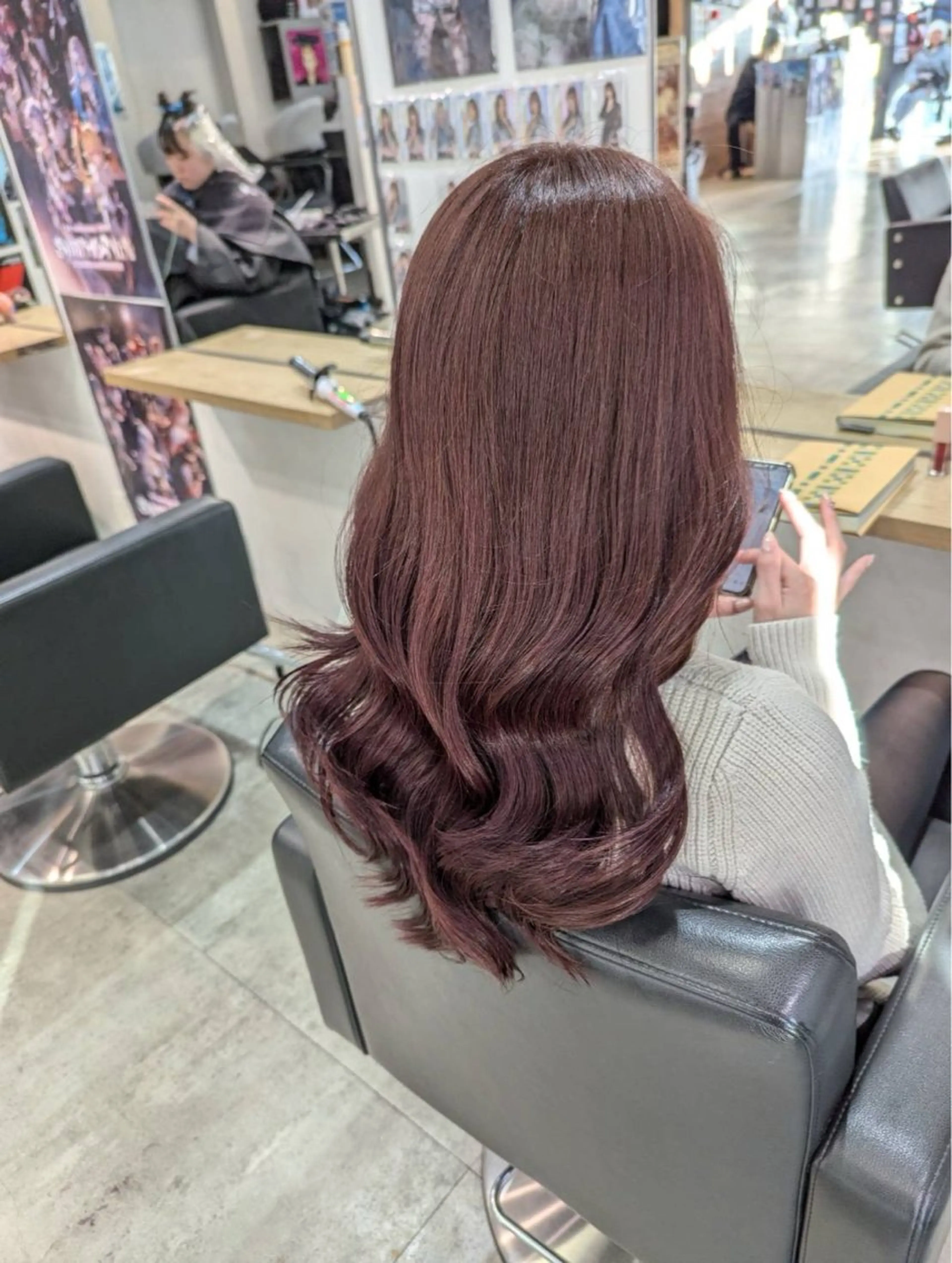 ロング カラー ブリーチ ボルドーカラー ブラウンカラー 透明感カラー ラベンダーカラー 推しカラー*.✦ ミク✦.*のヘアスタイル