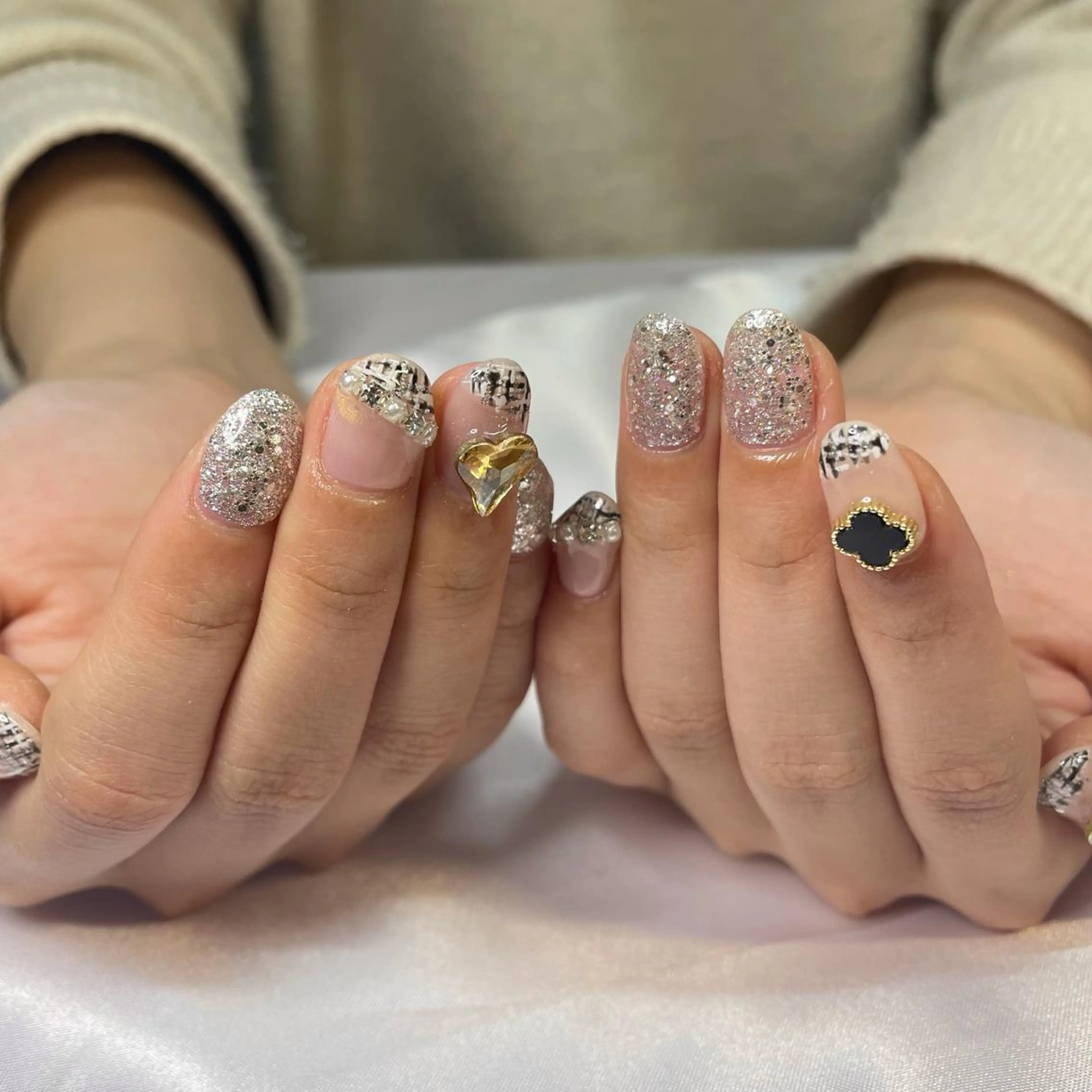 ネイル フレンチネイル ツイードネイル 韓国/網紅/パーツ M-salonのネイルデザイン