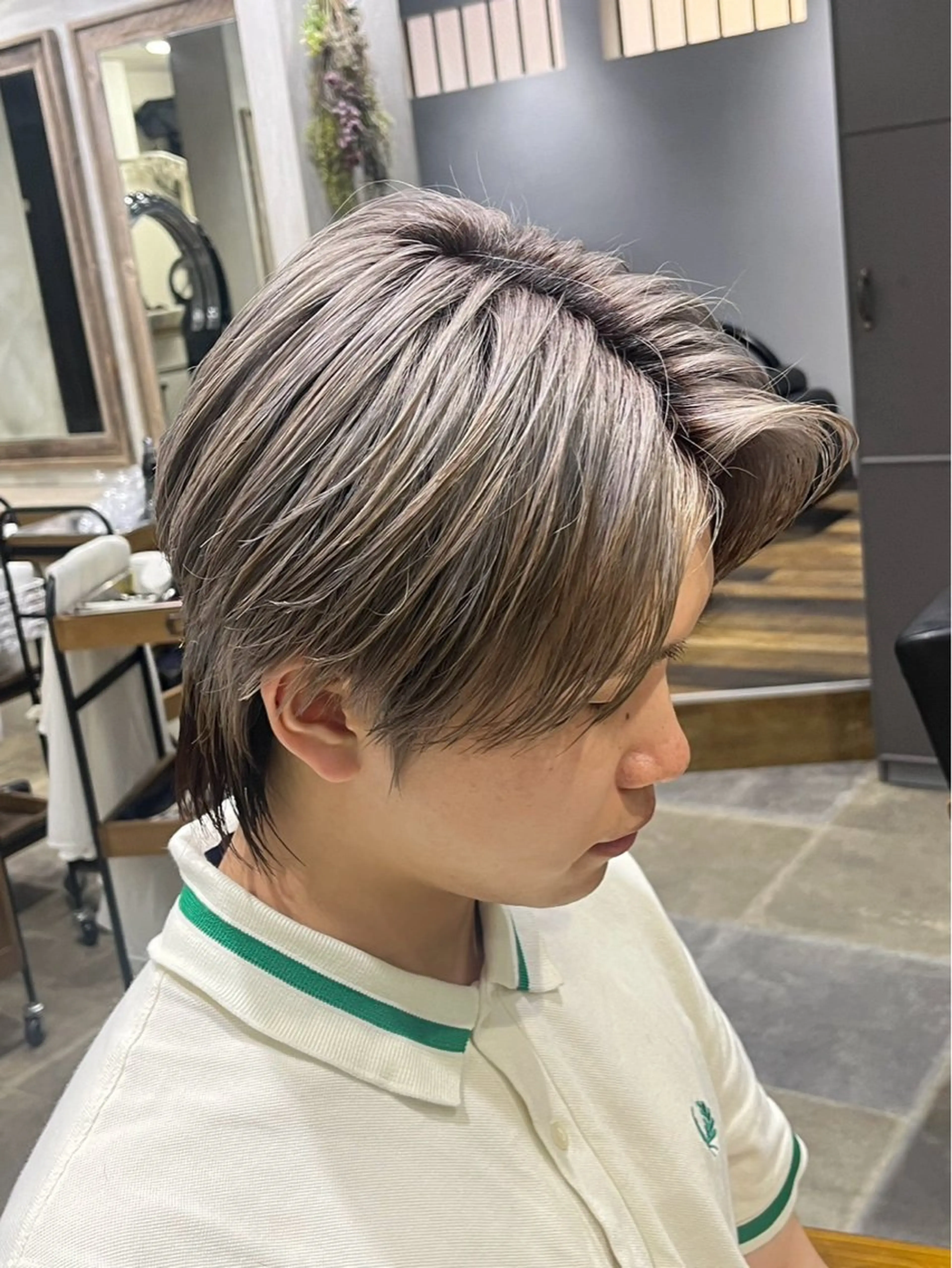 カラー メンズ メンズブリーチ メンズハイトーン ブリーチ ハイトーンカラー hair rescue kapra所属・笹部 輝琉のヘアスタイル