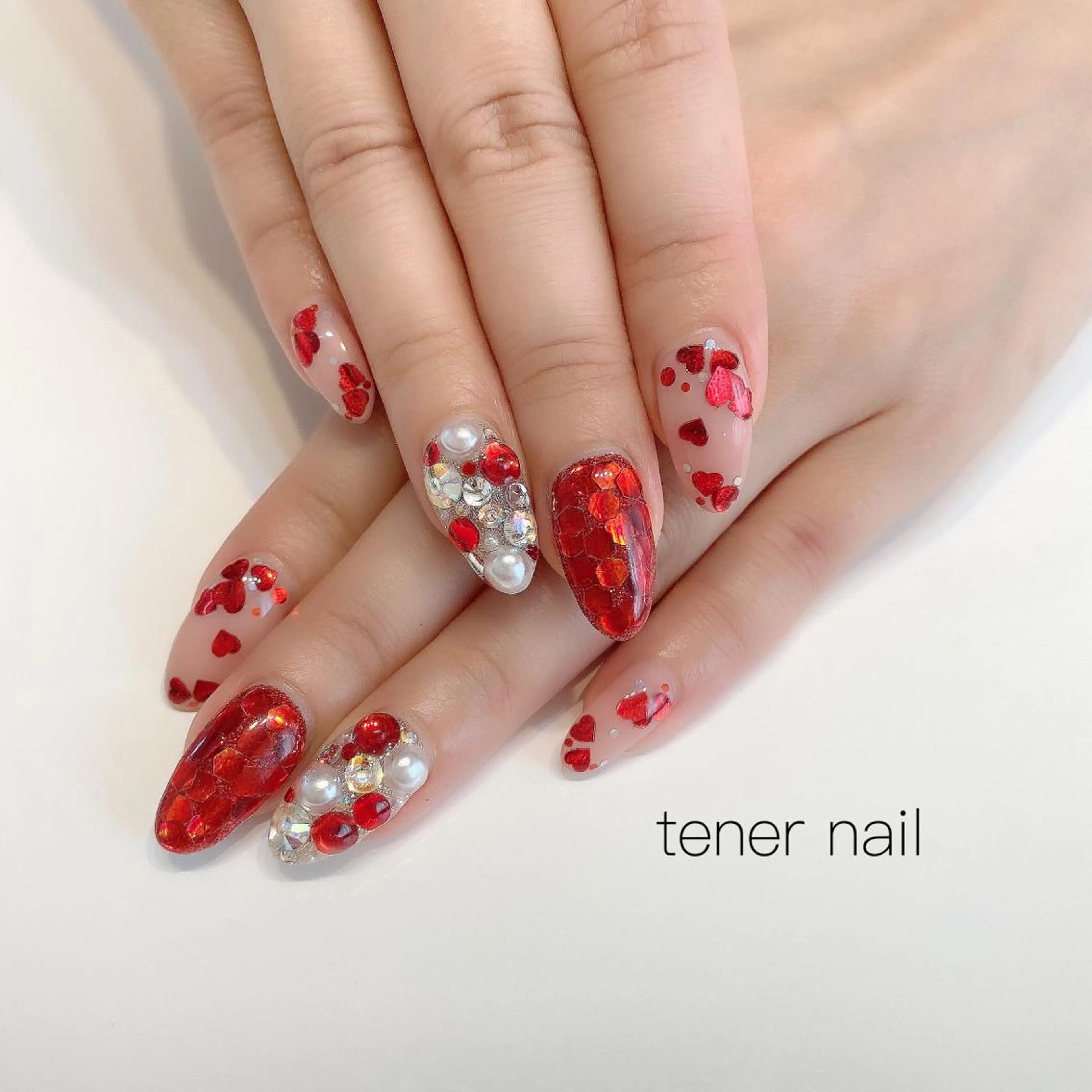 ネイル ハート 赤色 tener  nail  テネルネイル所属・テネルネイル tener nailのネイルデザイン
