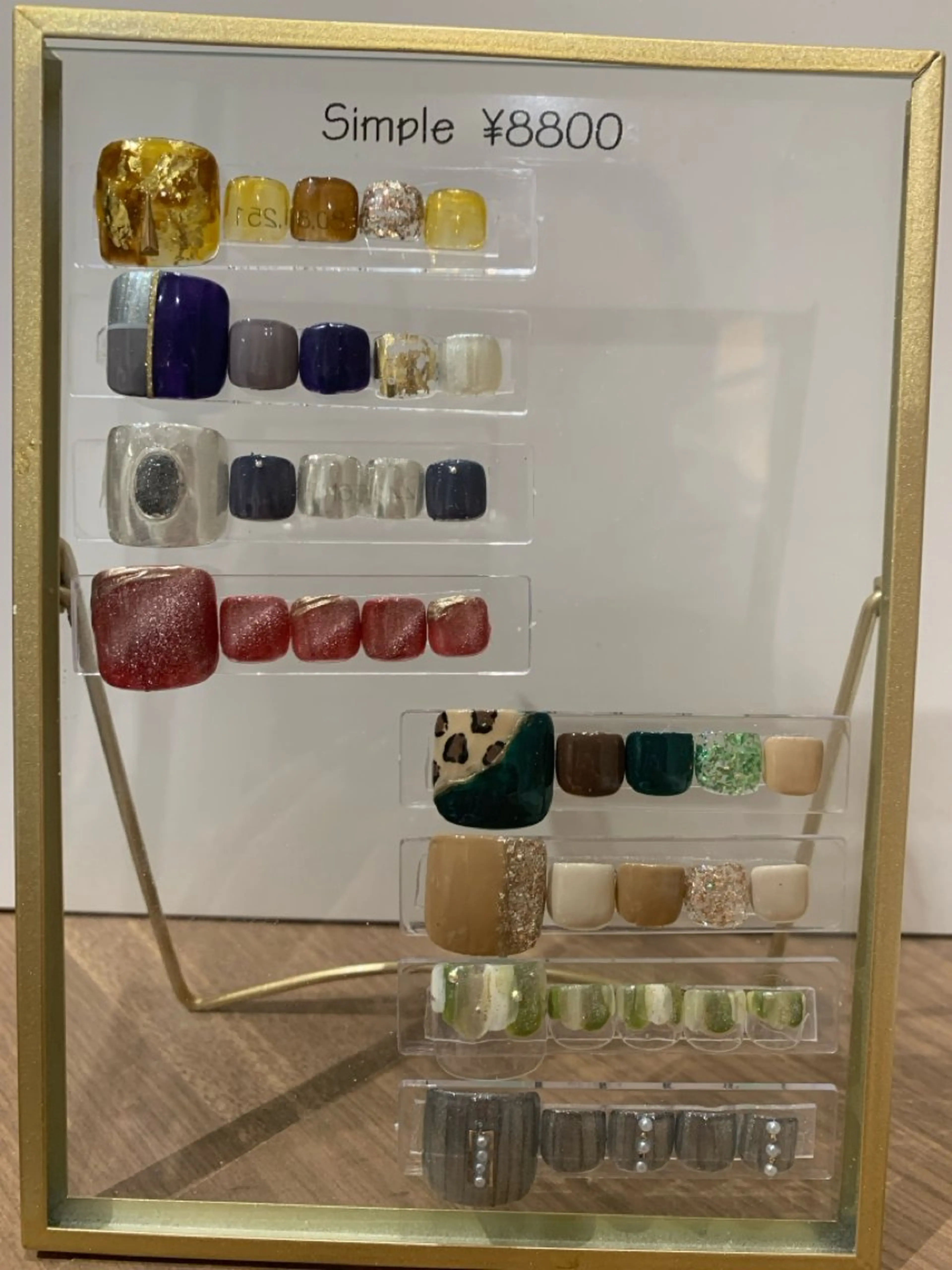 ネイル フットネイル フレンチネイル グラデーション ワンカラーネイル レディラックベイリゾート所属・LadyLuck Ayanoのネイルデザイン