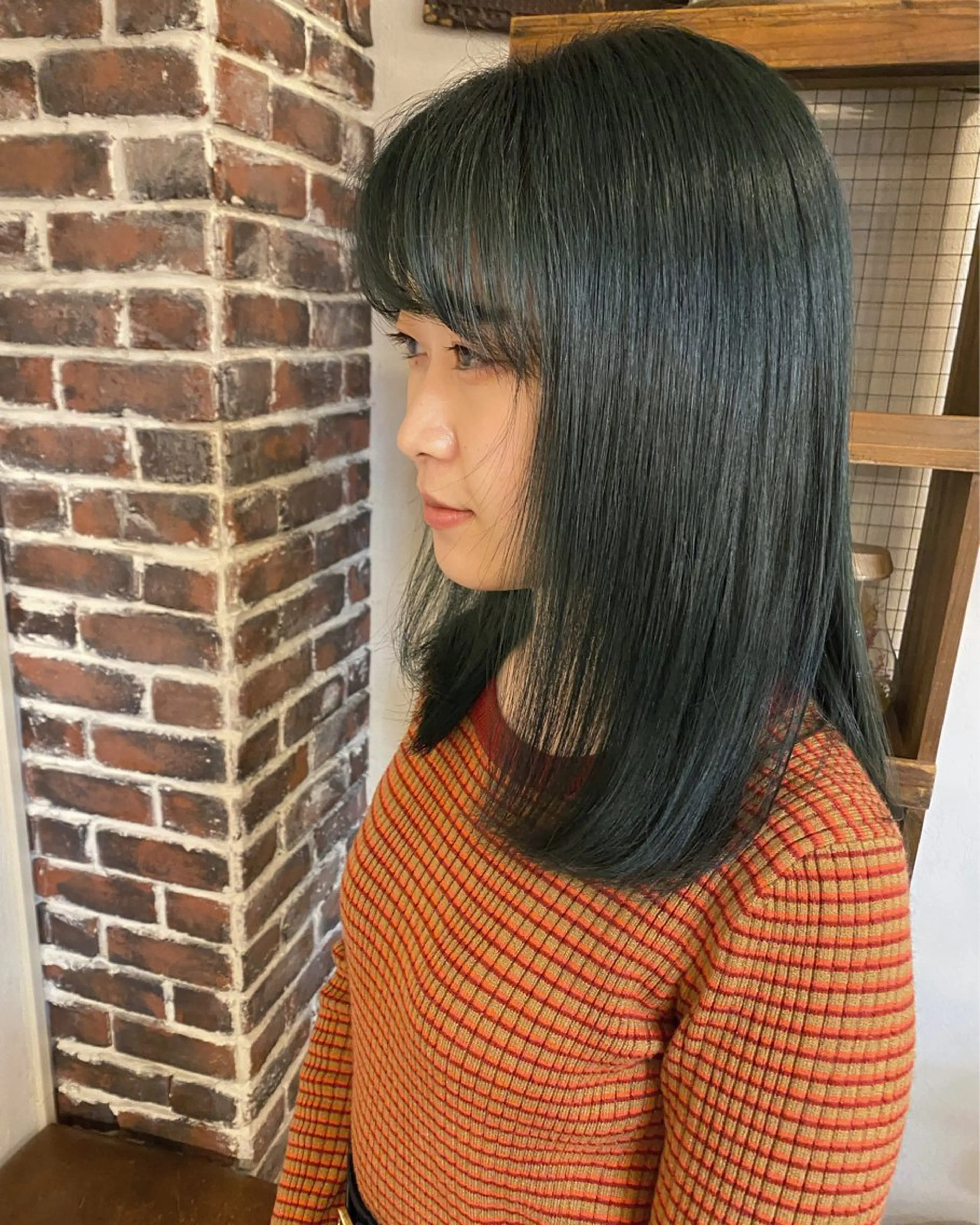 ミディアム カット ヘアカラー sea's所属・ヒラカホ/矢場町/ ブリーチ/似合わせのヘアスタイル