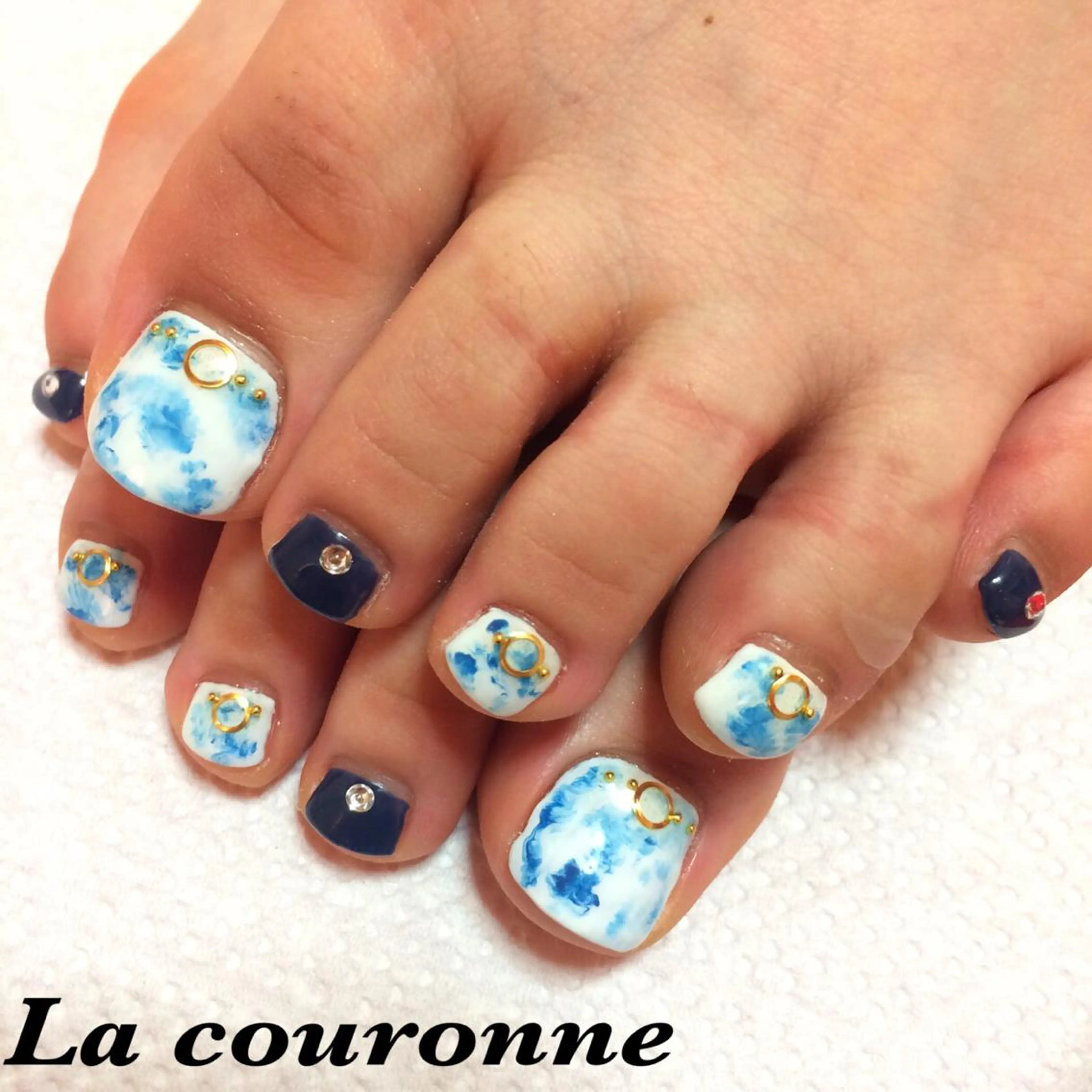 ネイル Lacouronne NATSUMIのネイルデザイン